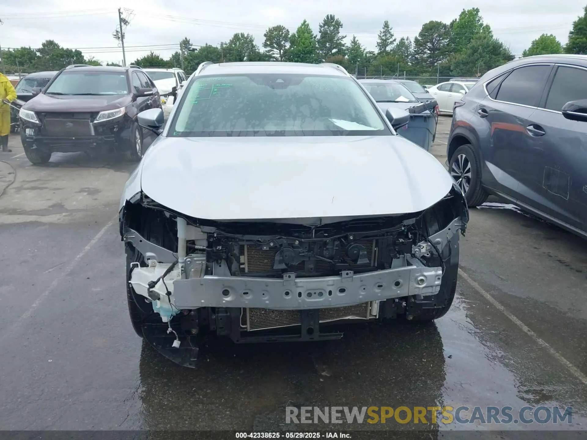 13 Photograph of a damaged car 3MVDMADL7MM252507 MAZDA CX-30 2021