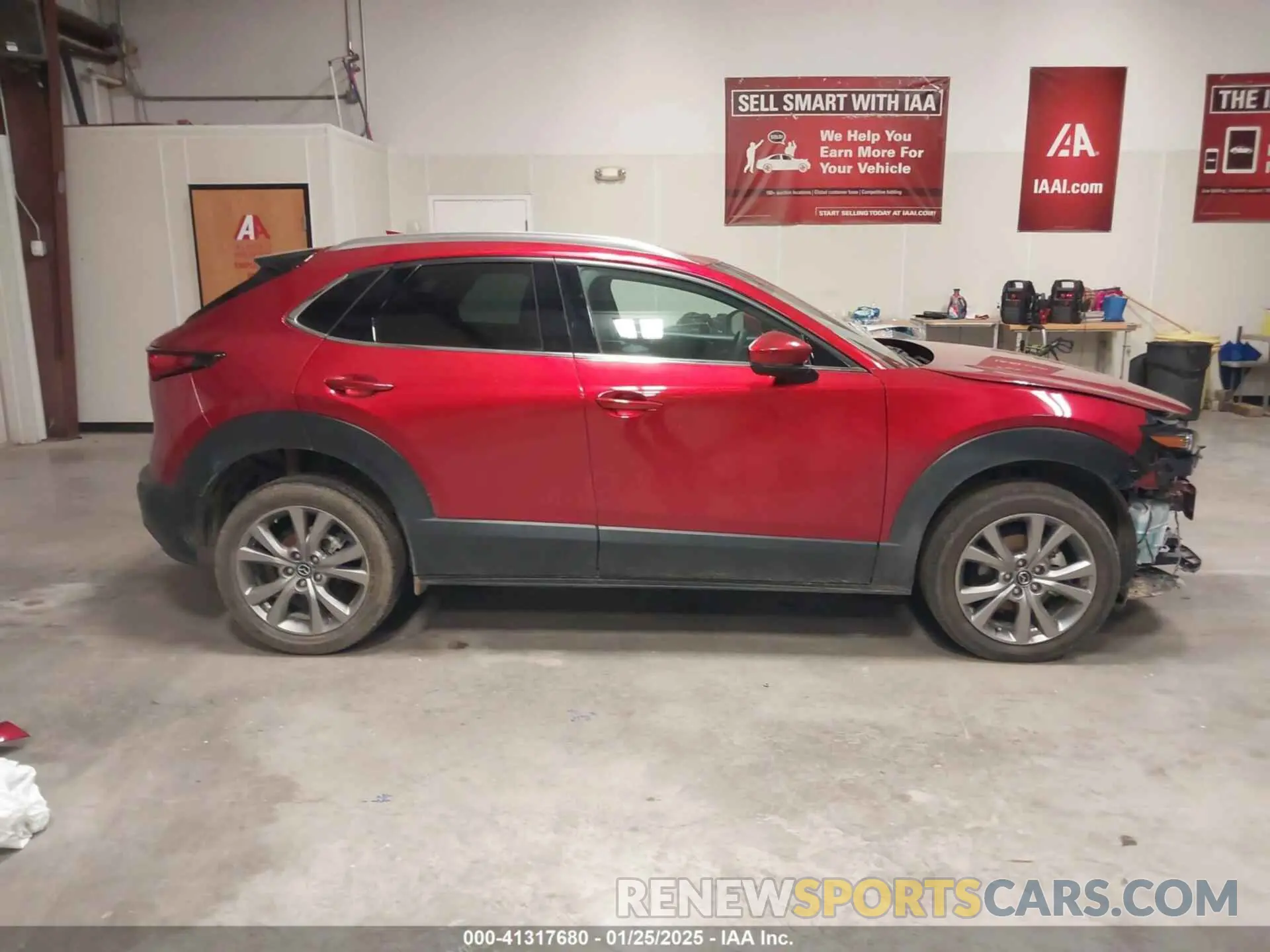 14 Photograph of a damaged car 3MVDMADL8MM320149 MAZDA CX-30 2021