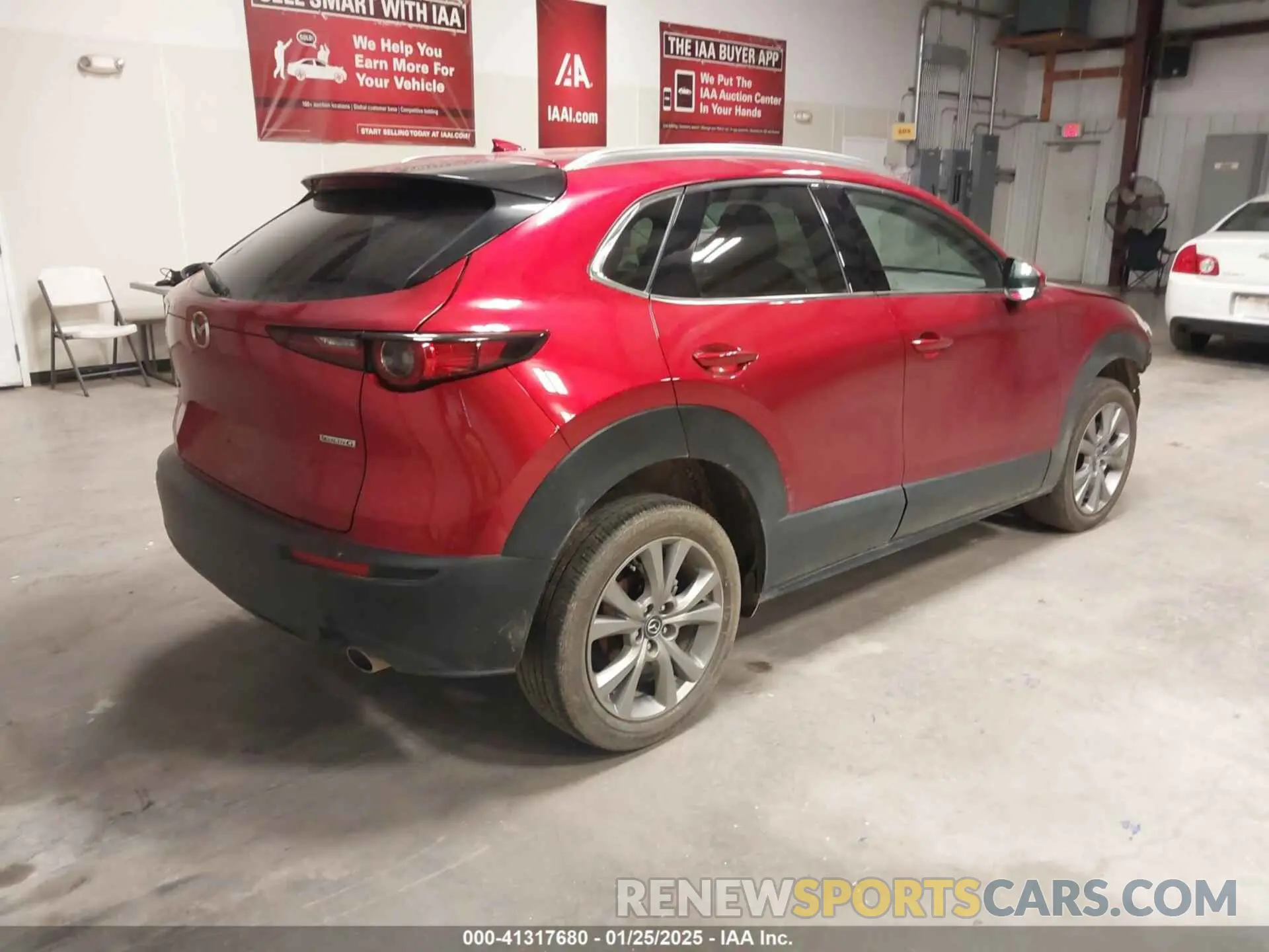 4 Photograph of a damaged car 3MVDMADL8MM320149 MAZDA CX-30 2021
