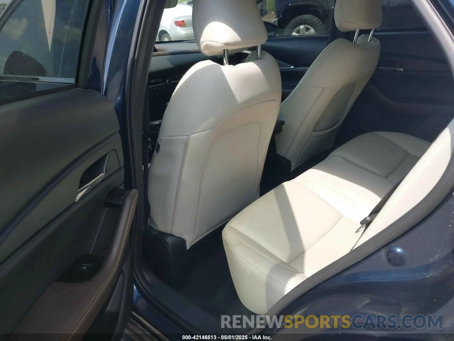 8 Photograph of a damaged car 3MVDMADLXMM201583 MAZDA CX-30 2021