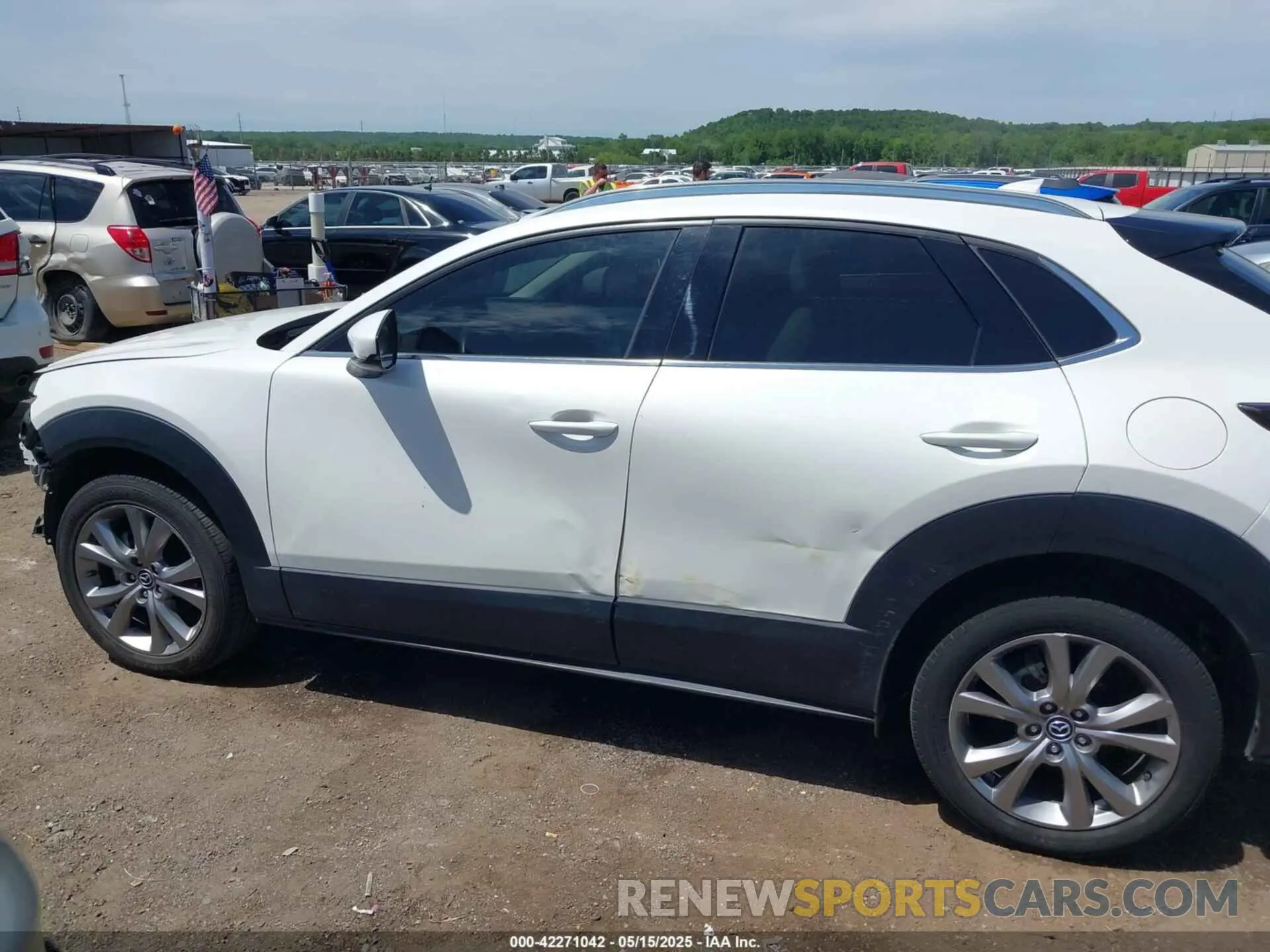 15 Photograph of a damaged car 3MVDMADLXMM315664 MAZDA CX-30 2021