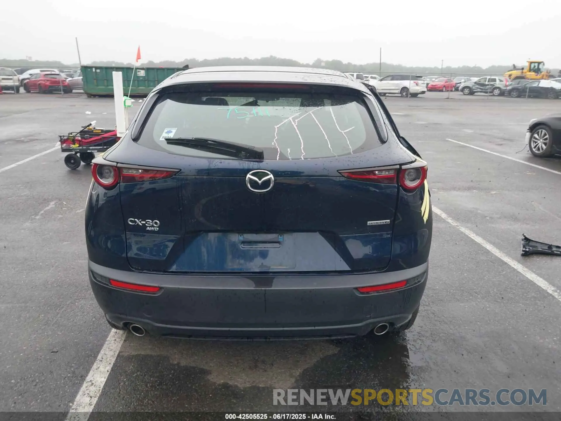 16 Photograph of a damaged car 3MVDMBAL5MM254086 MAZDA CX-30 2021