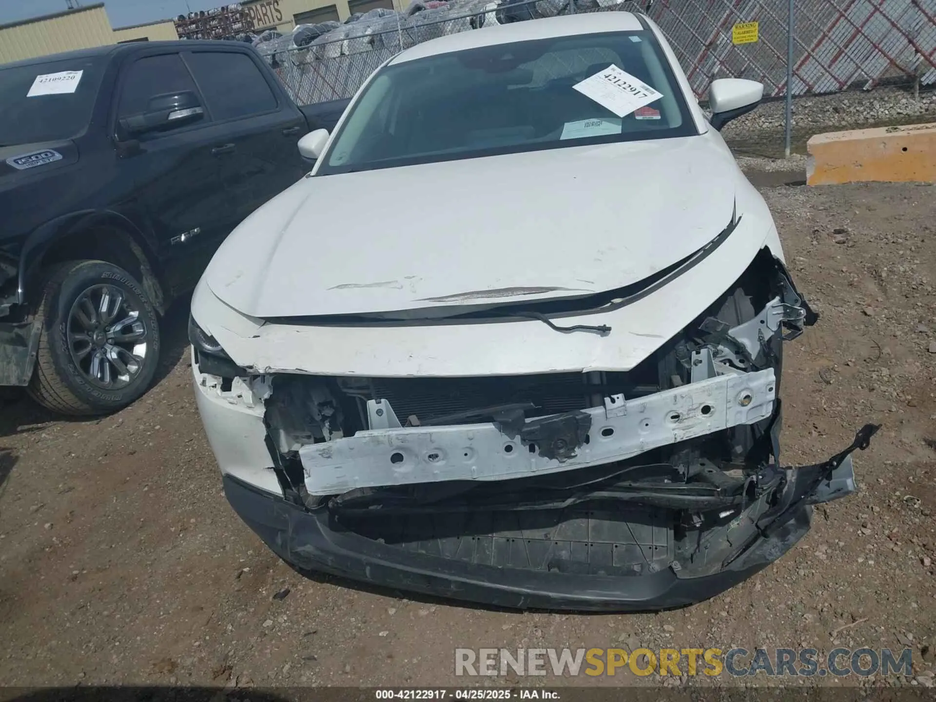 12 Photograph of a damaged car 3MVDMBAL6MM206130 MAZDA CX-30 2021