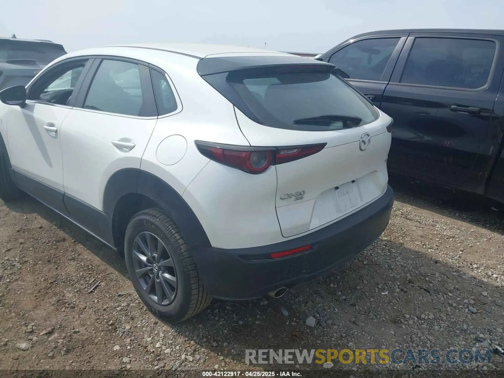 3 Photograph of a damaged car 3MVDMBAL6MM206130 MAZDA CX-30 2021