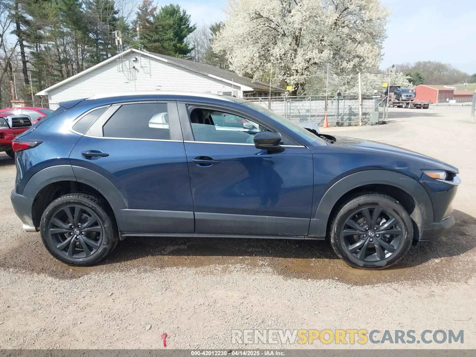 14 Фотография поврежденного автомобиля 3MVDMBAY1MM309628 MAZDA CX-30 2021