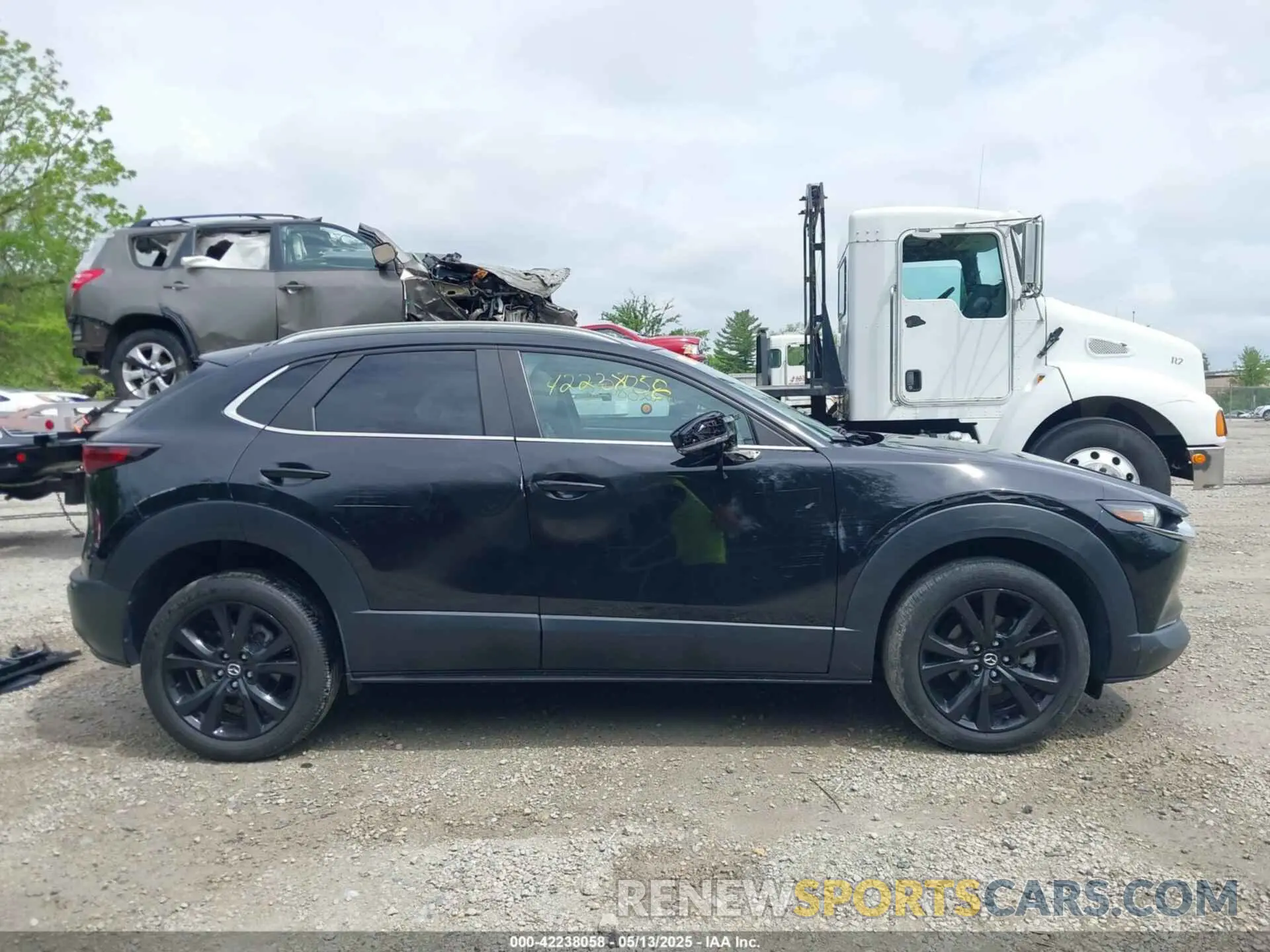 14 Photograph of a damaged car 3MVDMBAYXMM249218 MAZDA CX-30 2021