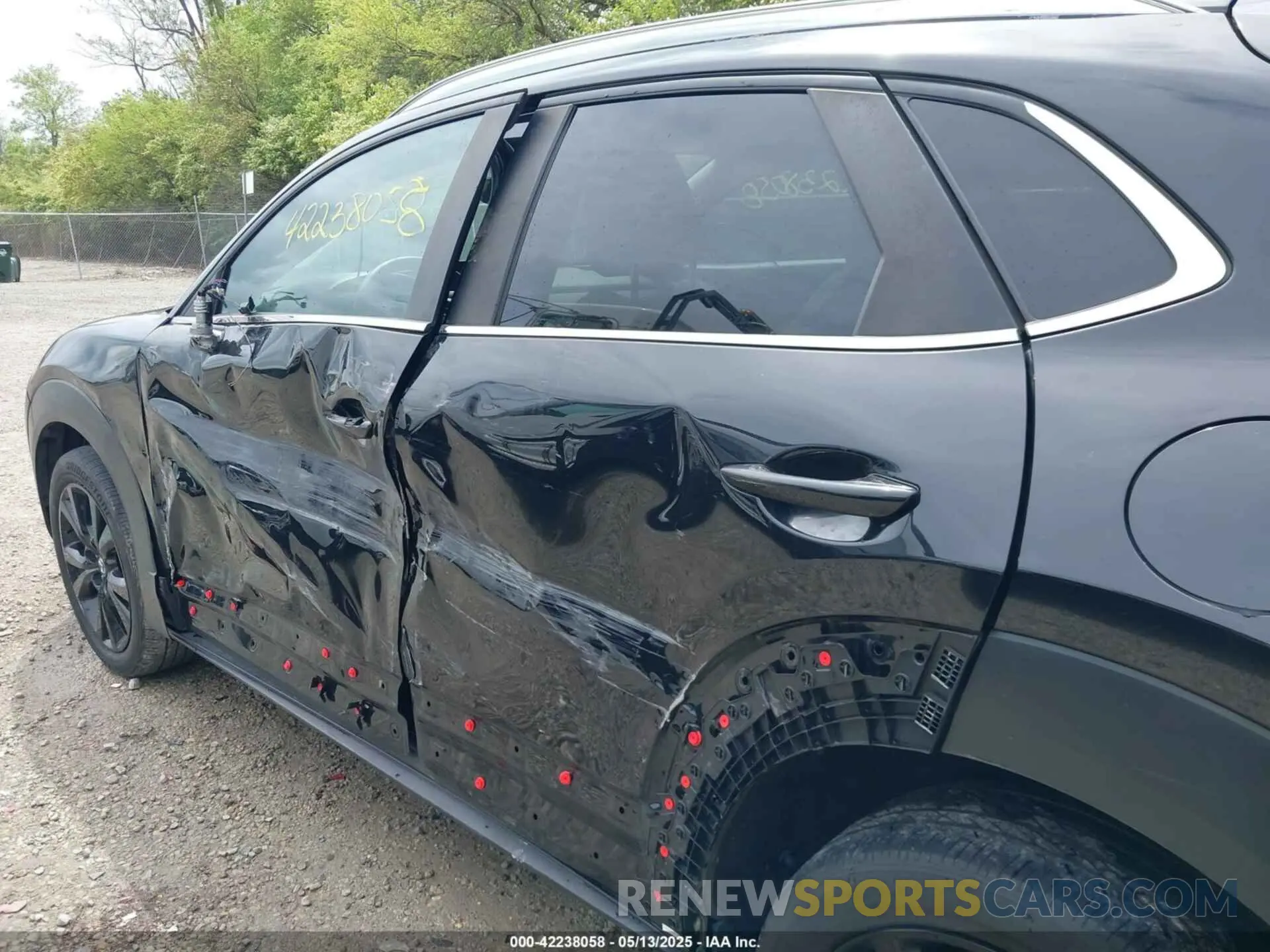 18 Photograph of a damaged car 3MVDMBAYXMM249218 MAZDA CX-30 2021