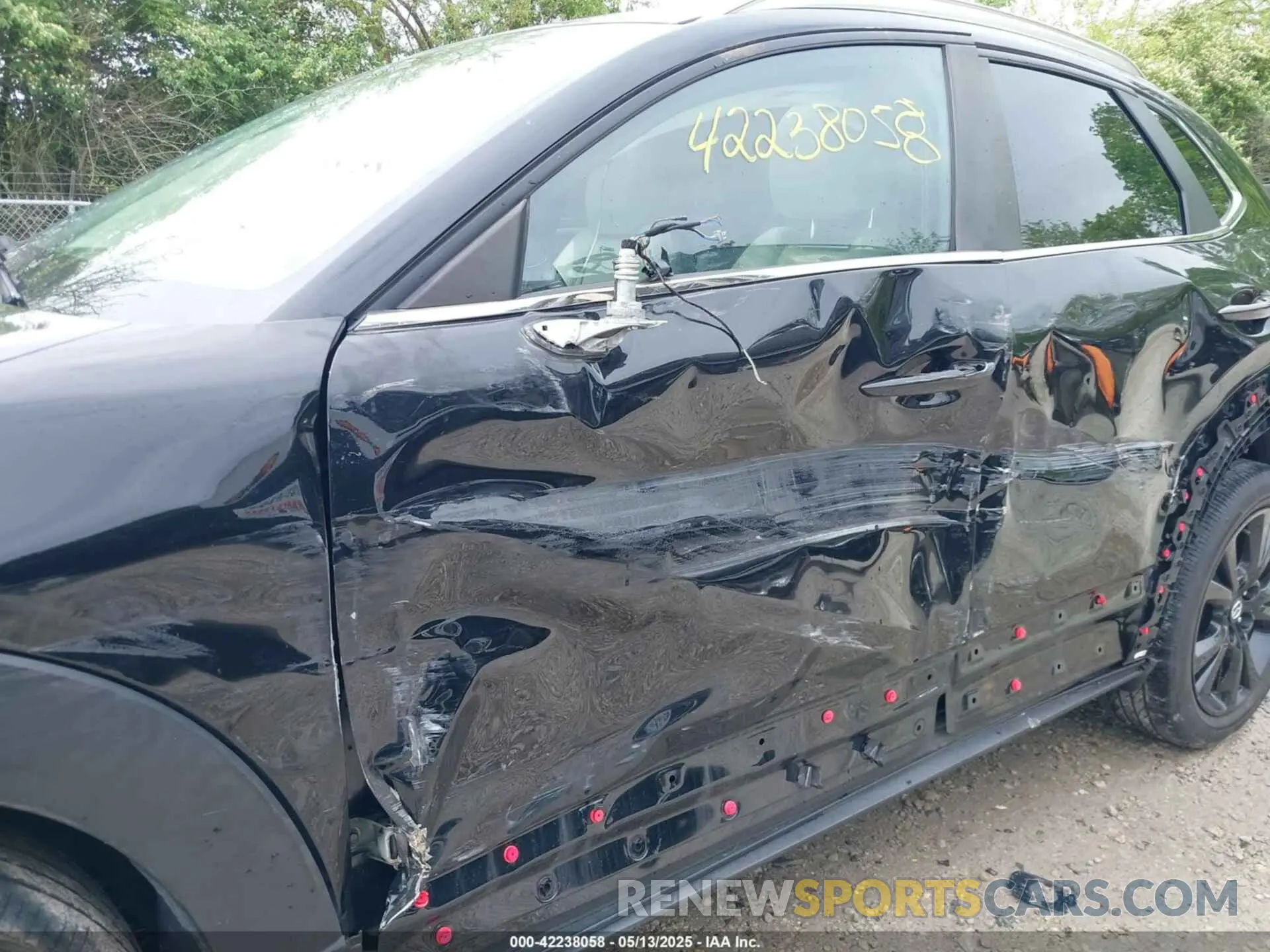 6 Photograph of a damaged car 3MVDMBAYXMM249218 MAZDA CX-30 2021