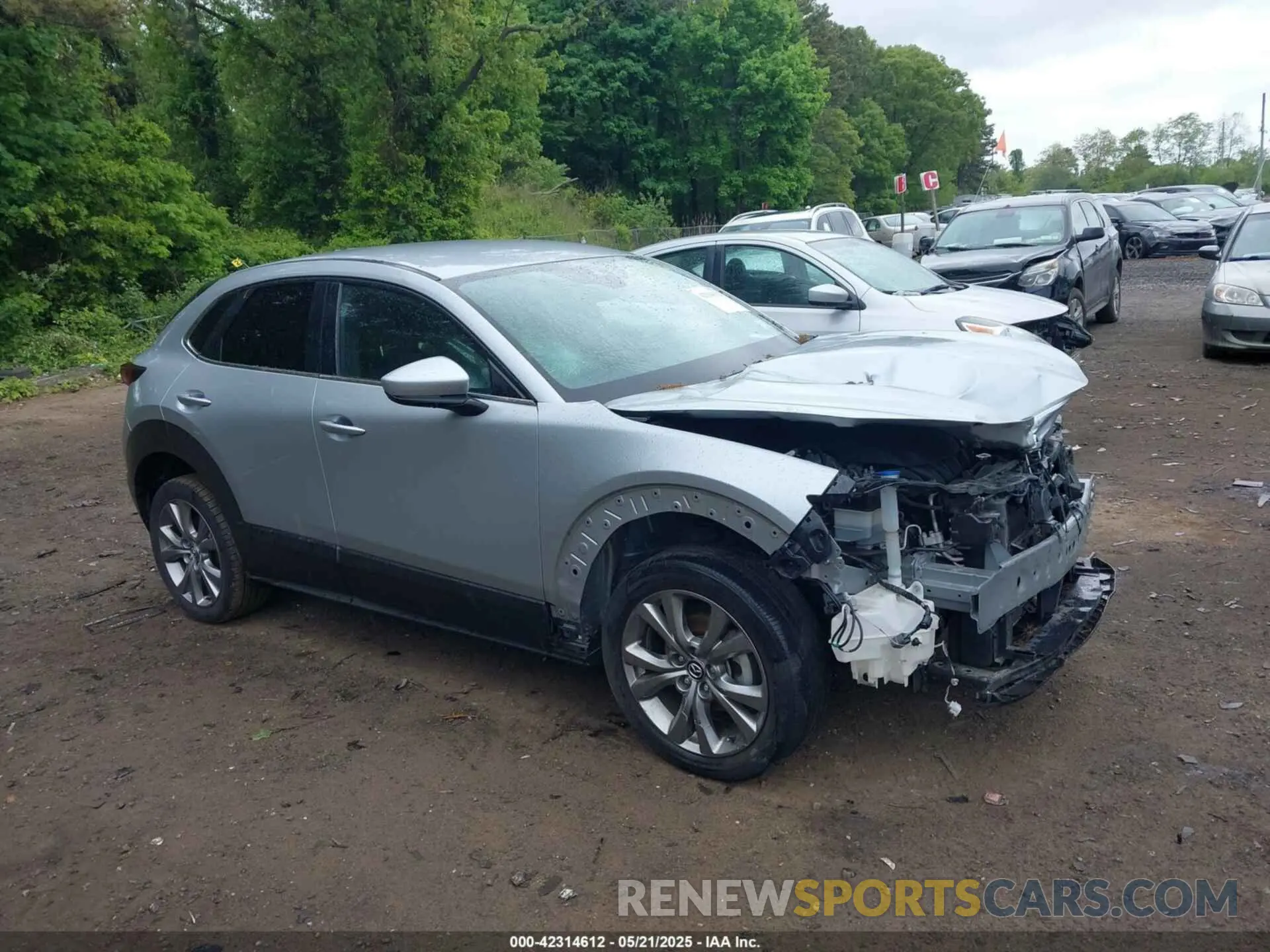13 Photograph of a damaged car 3MVDMBBL0MM237677 MAZDA CX-30 2021