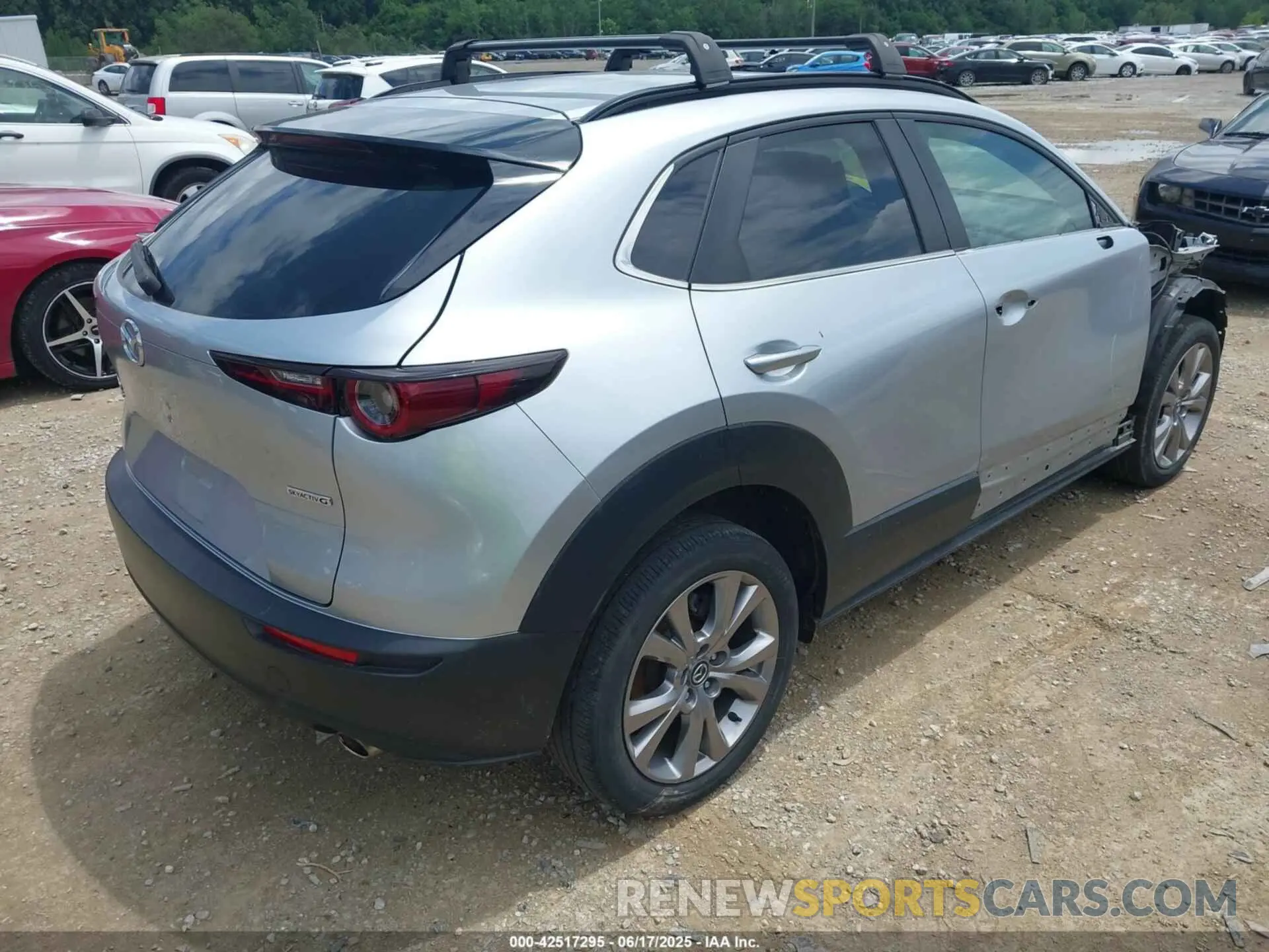4 Фотография поврежденного автомобиля 3MVDMBBL1MM245514 MAZDA CX-30 2021