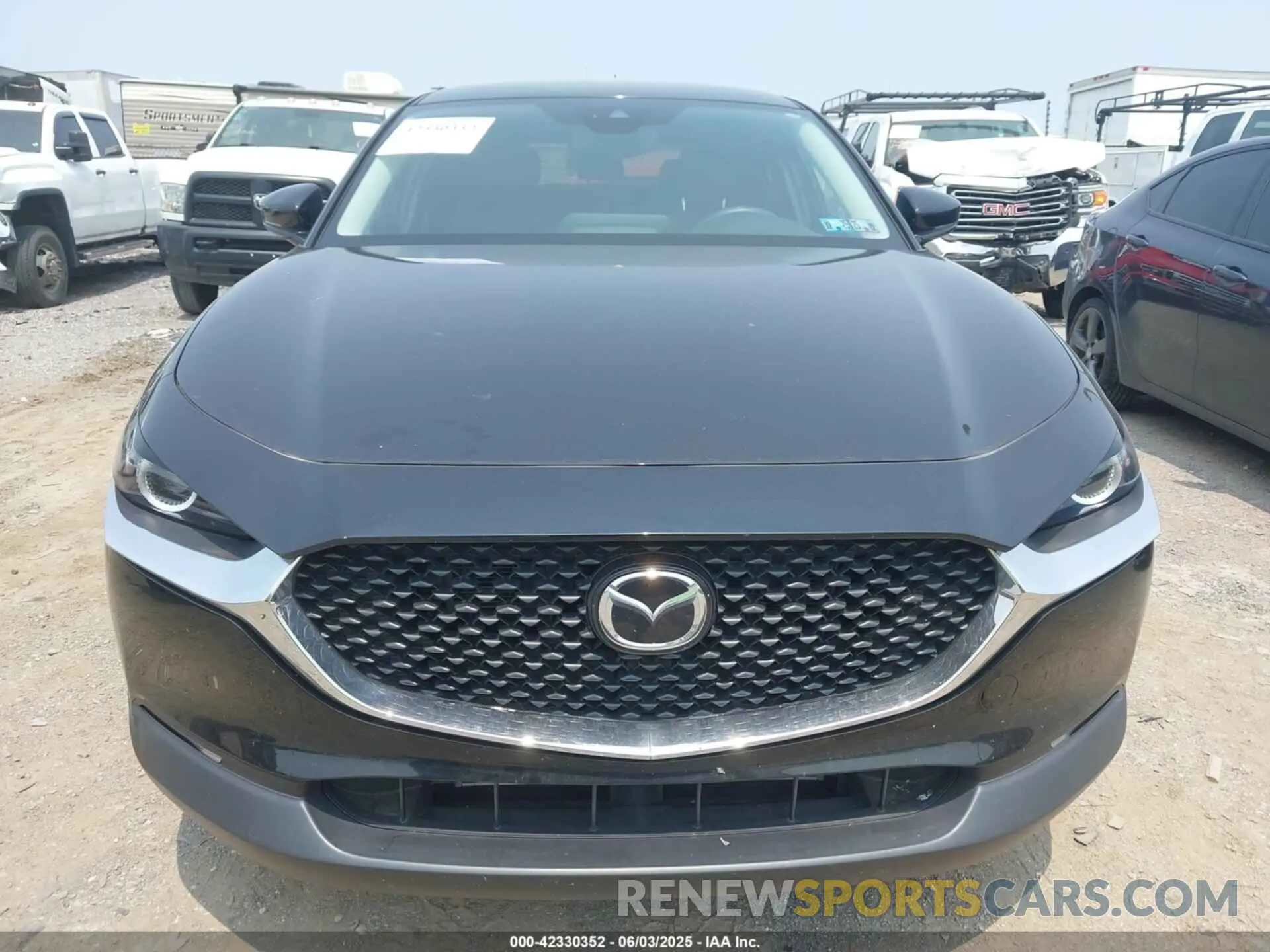12 Photograph of a damaged car 3MVDMBBL2MM263309 MAZDA CX-30 2021