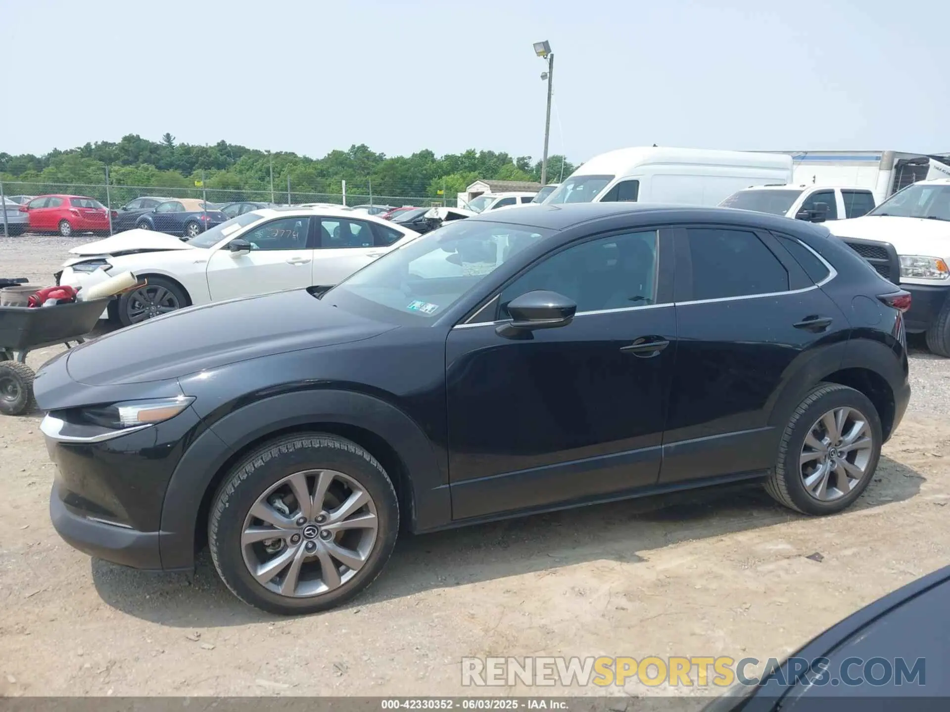 14 Photograph of a damaged car 3MVDMBBL2MM263309 MAZDA CX-30 2021