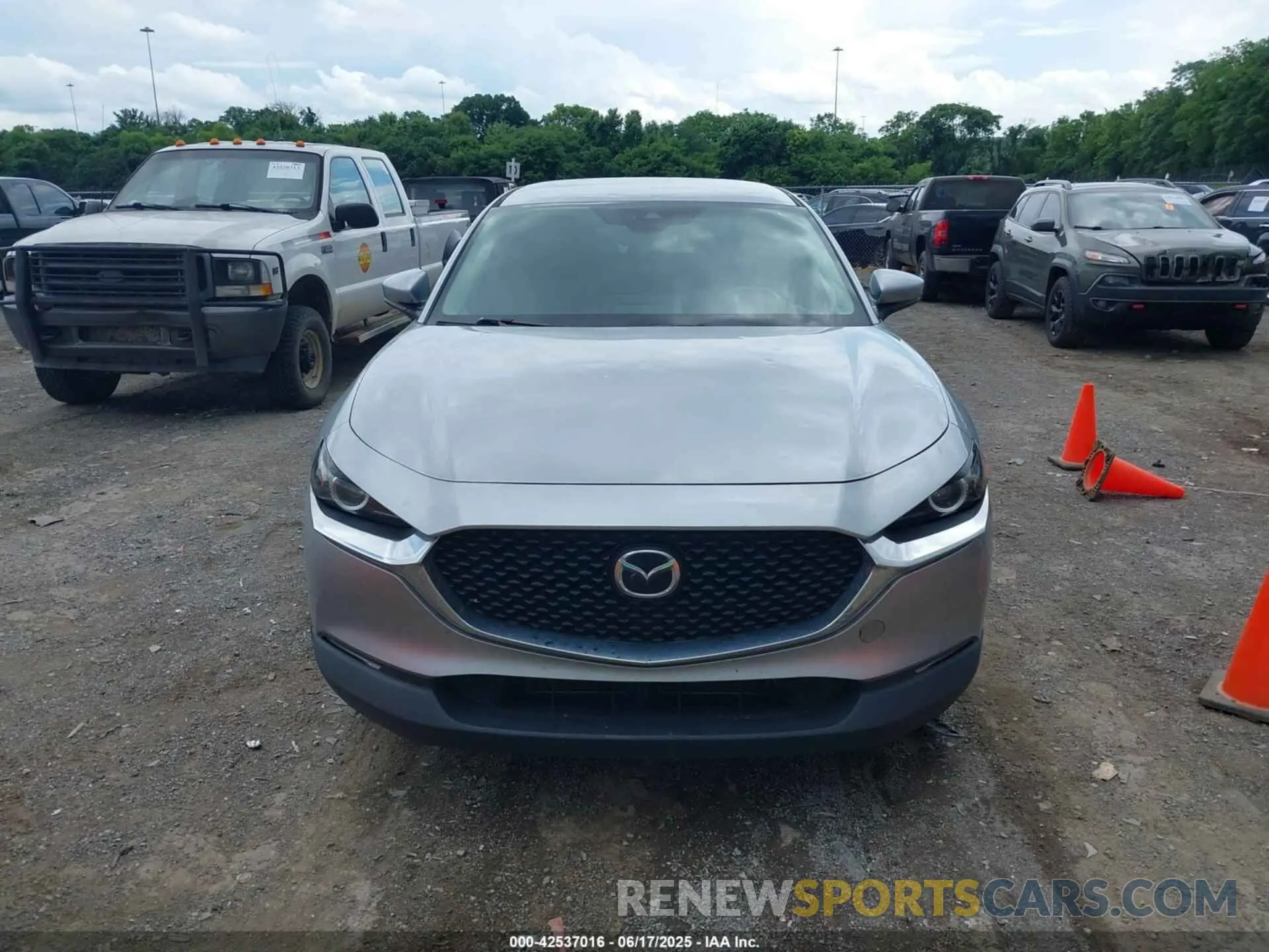 12 Фотография поврежденного автомобиля 3MVDMBBL4MM240615 MAZDA CX-30 2021