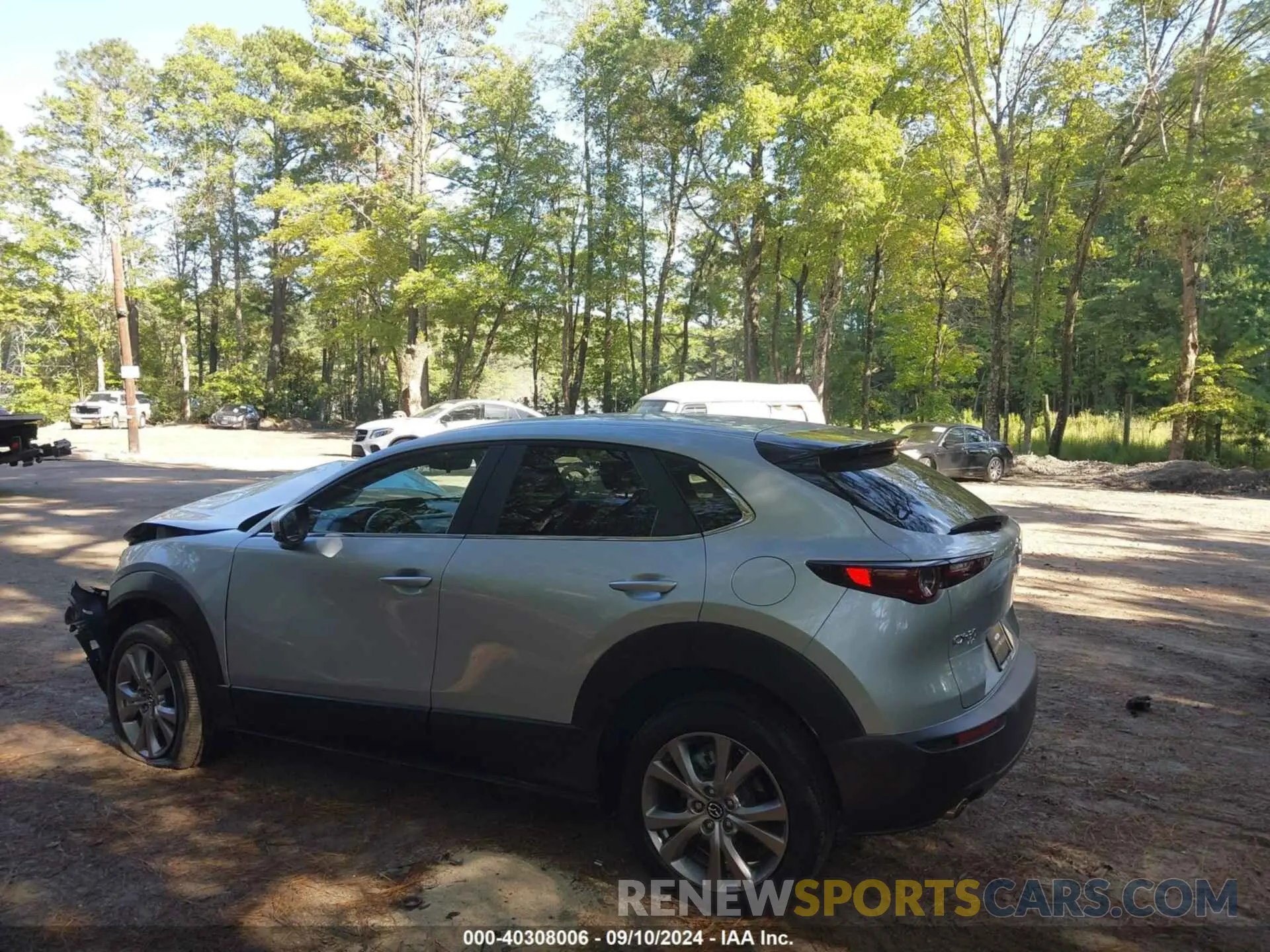 3 Photograph of a damaged car 3MVDMBBL5MM311787 MAZDA CX-30 2021