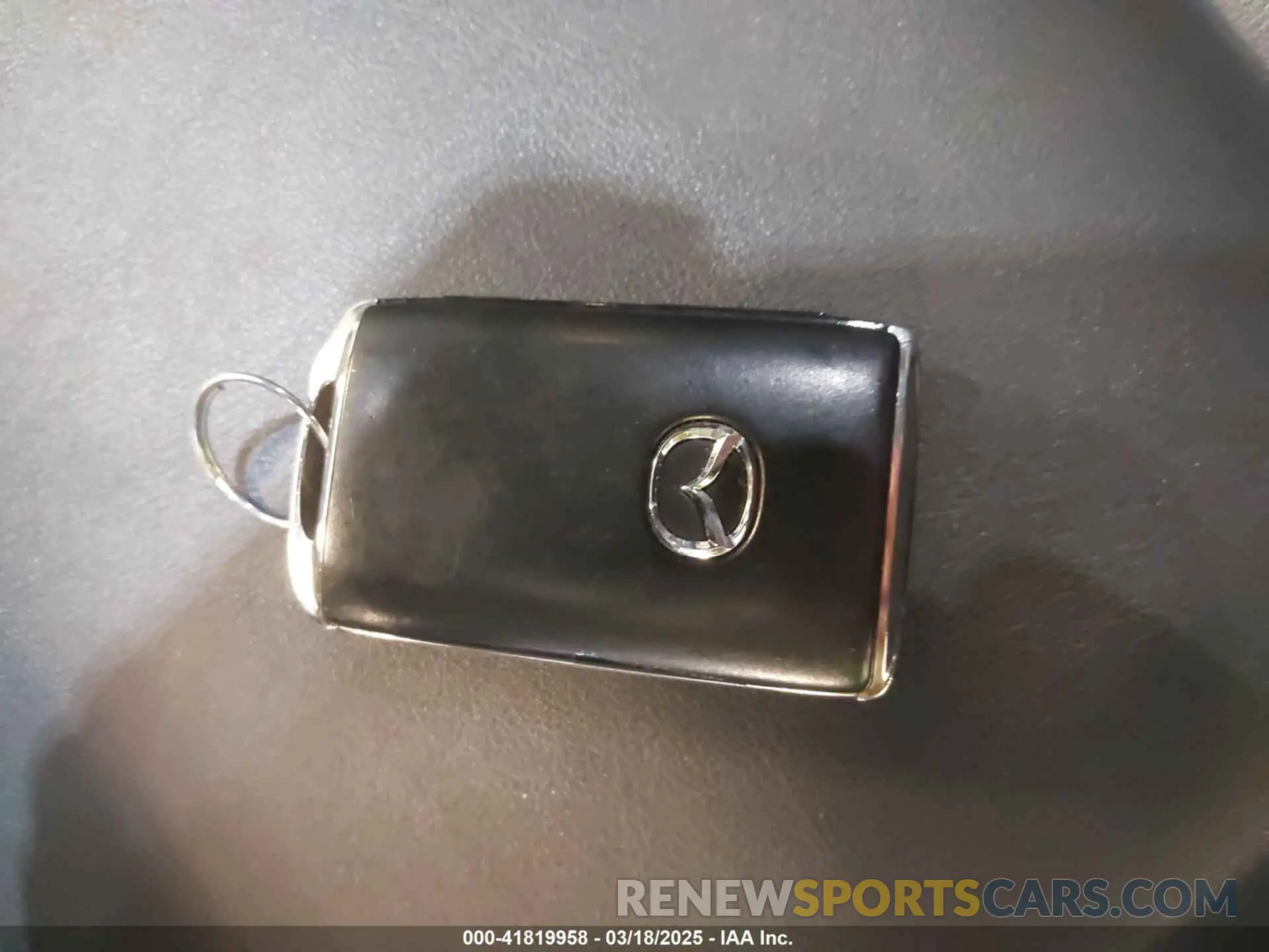 11 Photograph of a damaged car 3MVDMBBL8MM317065 MAZDA CX-30 2021