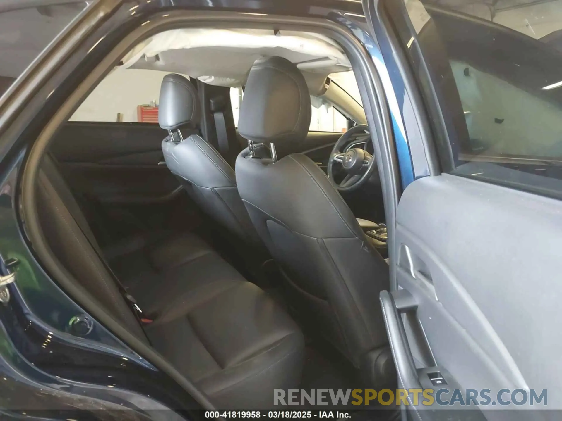 8 Photograph of a damaged car 3MVDMBBL8MM317065 MAZDA CX-30 2021
