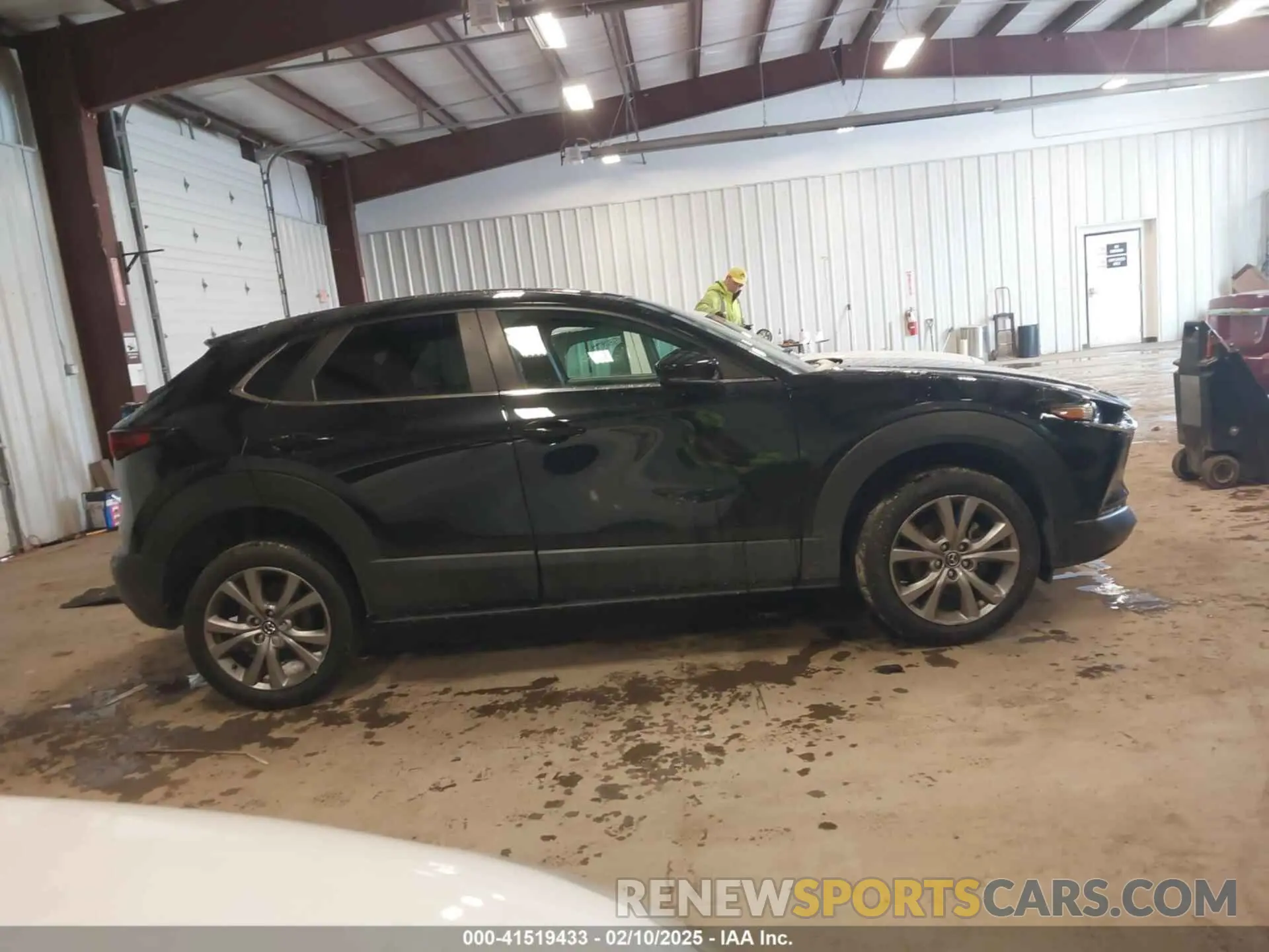 13 Photograph of a damaged car 3MVDMBBLXMM215492 MAZDA CX-30 2021