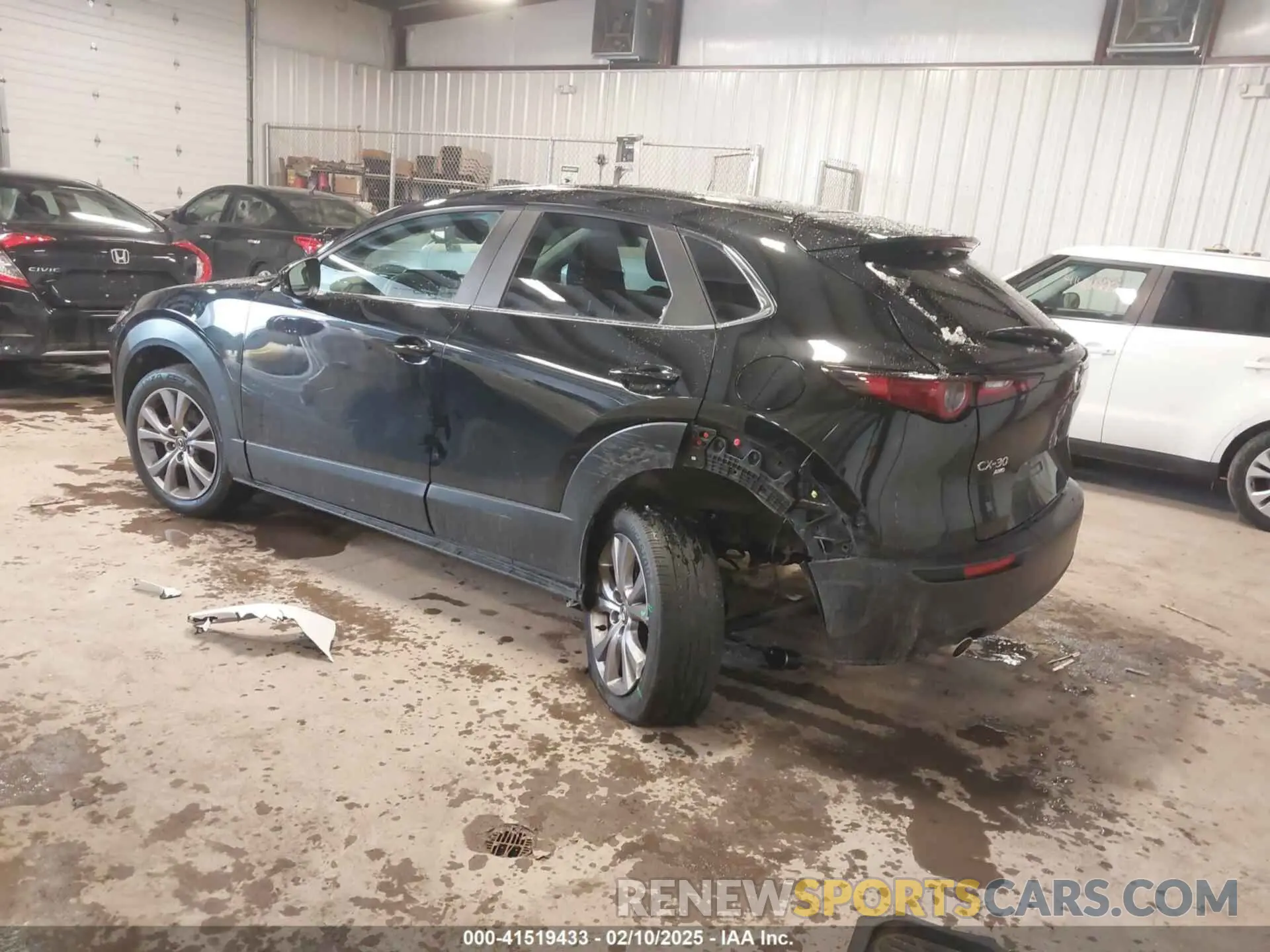 3 Photograph of a damaged car 3MVDMBBLXMM215492 MAZDA CX-30 2021
