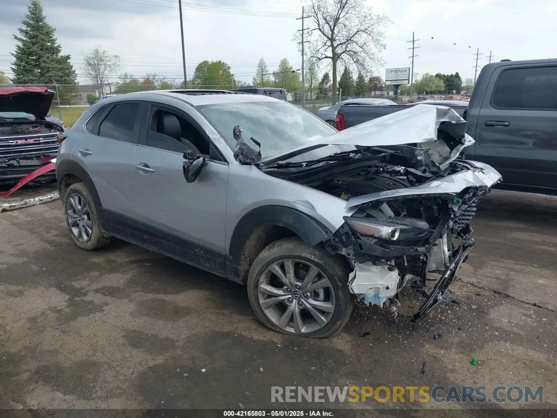 1 Photograph of a damaged car 3MVDMBCL6MM240663 MAZDA CX-30 2021