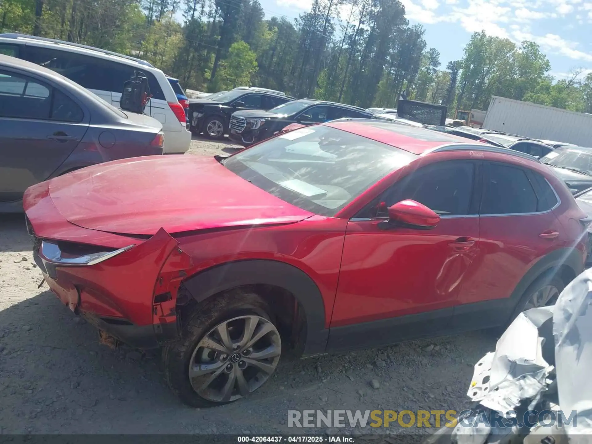 14 Photograph of a damaged car 3MVDMBDL4MM309428 MAZDA CX-30 2021