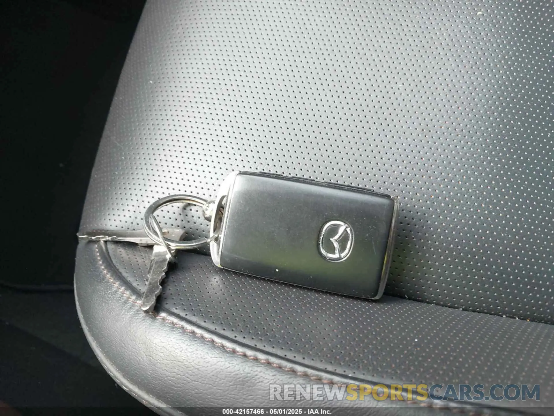 11 Фотография поврежденного автомобиля 3MVDMBDL5MM307476 MAZDA CX-30 2021