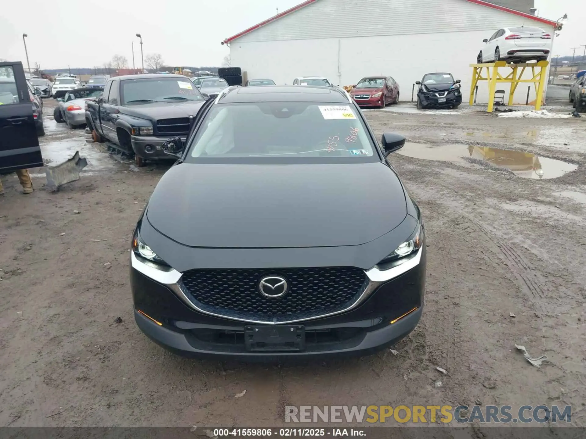 12 Photograph of a damaged car 3MVDMBDL5MM317988 MAZDA CX-30 2021
