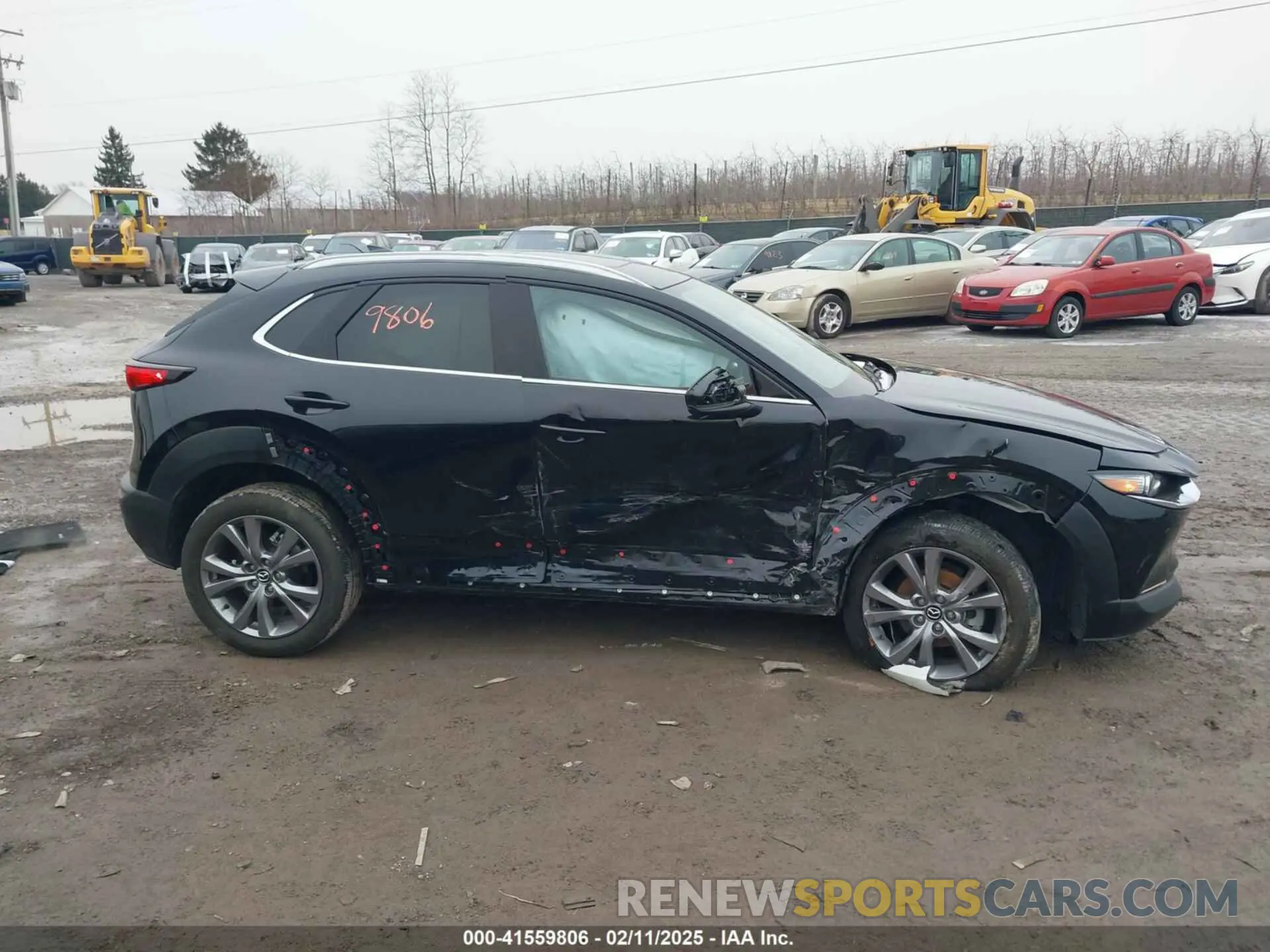 13 Photograph of a damaged car 3MVDMBDL5MM317988 MAZDA CX-30 2021