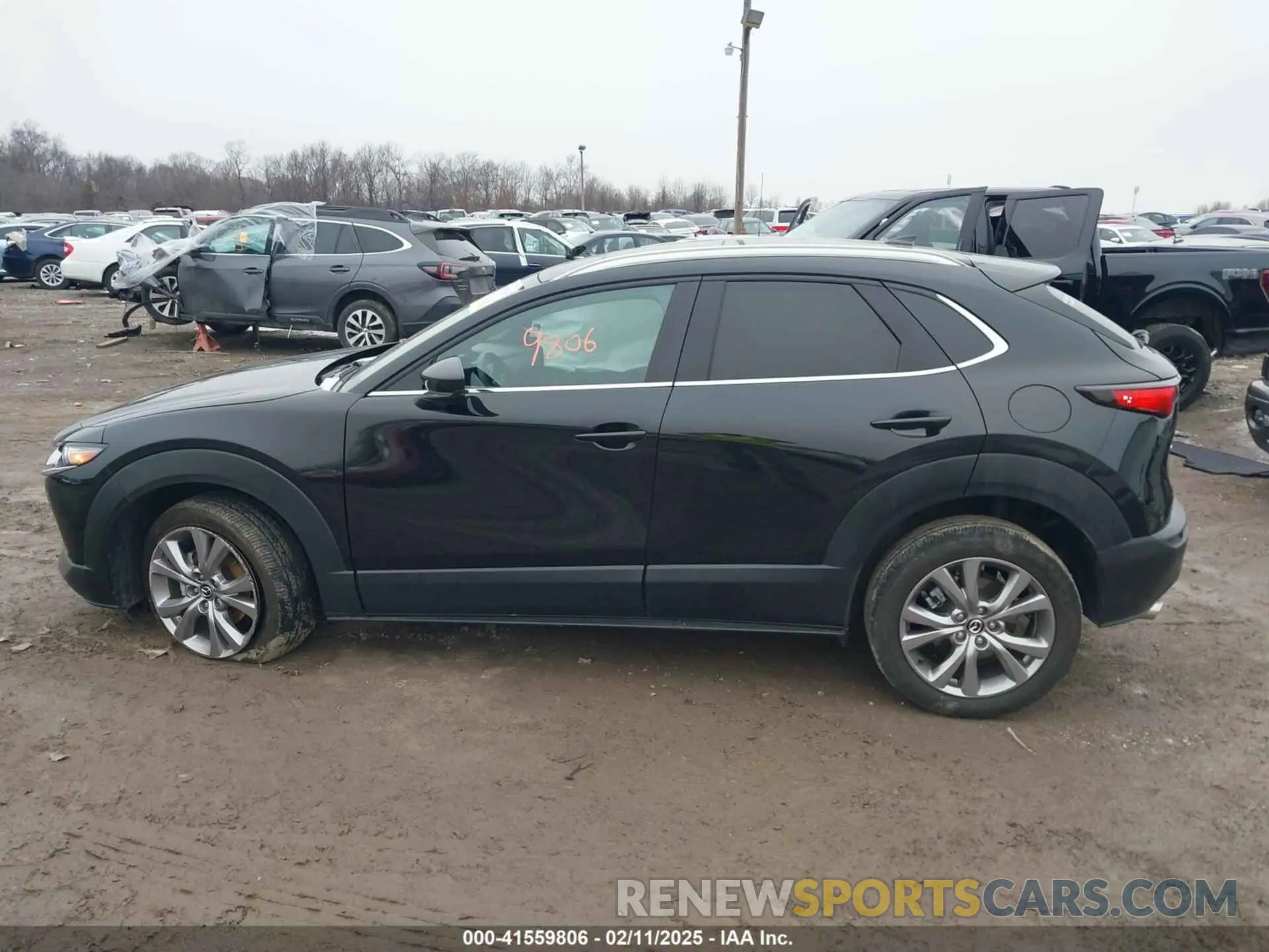 14 Photograph of a damaged car 3MVDMBDL5MM317988 MAZDA CX-30 2021