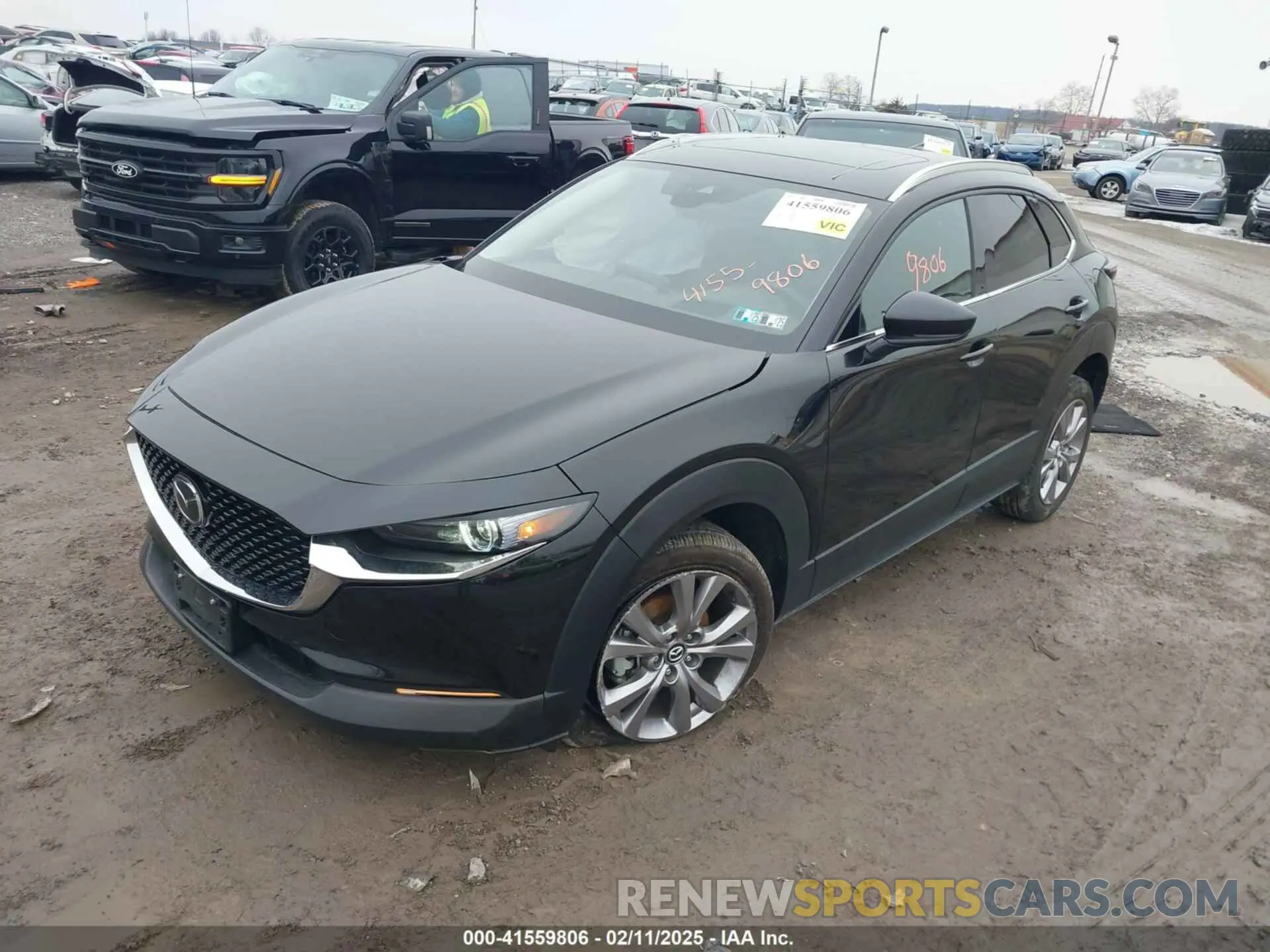 2 Photograph of a damaged car 3MVDMBDL5MM317988 MAZDA CX-30 2021