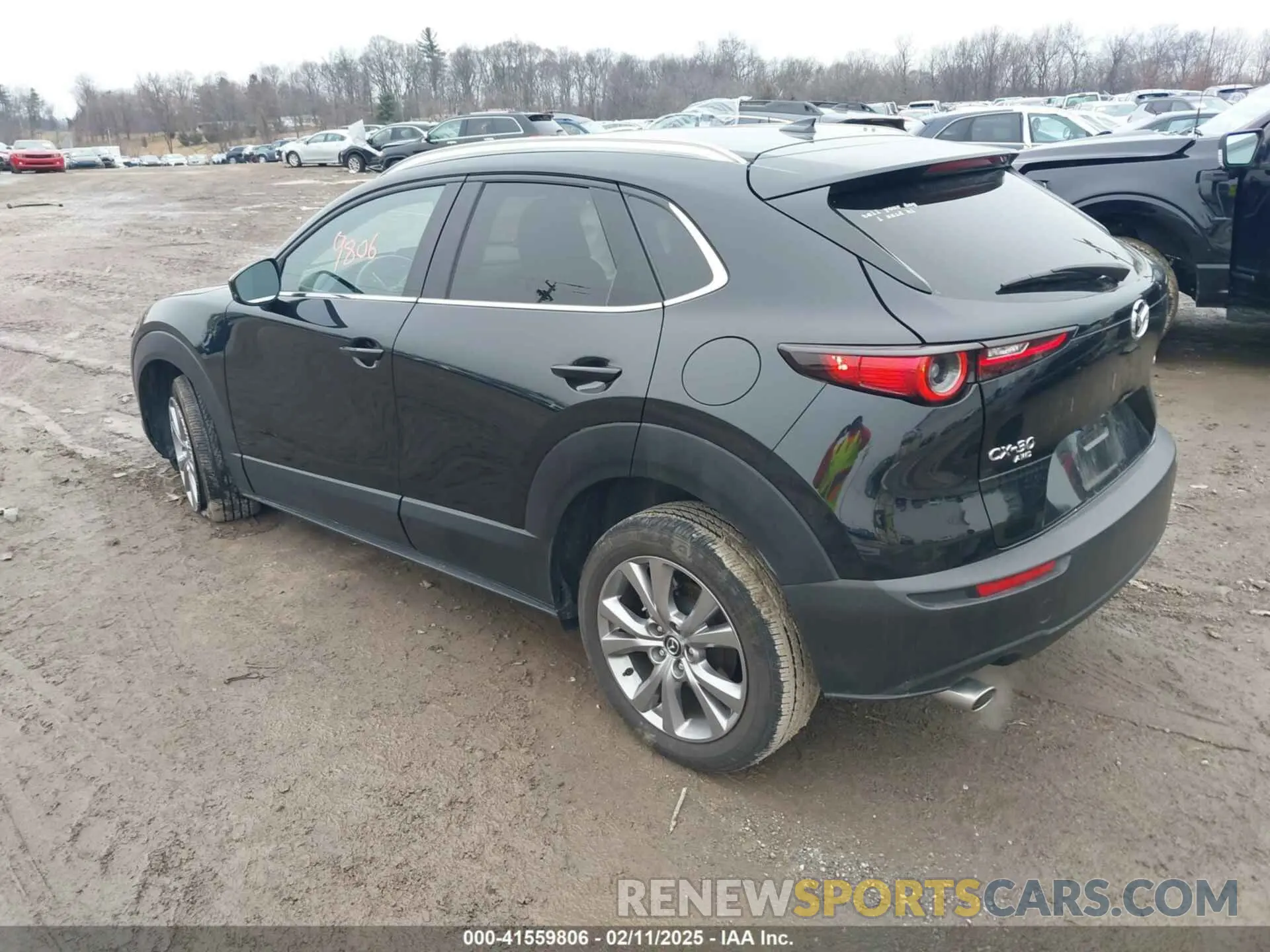 3 Photograph of a damaged car 3MVDMBDL5MM317988 MAZDA CX-30 2021