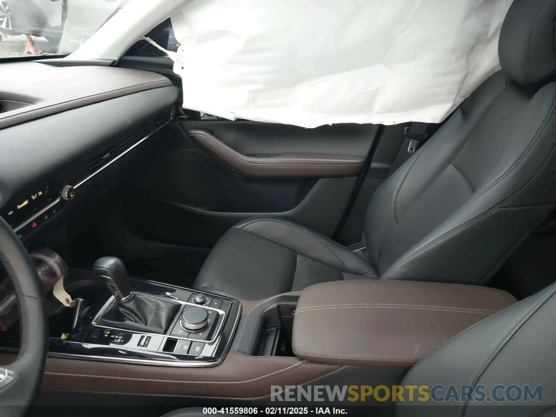 5 Photograph of a damaged car 3MVDMBDL5MM317988 MAZDA CX-30 2021