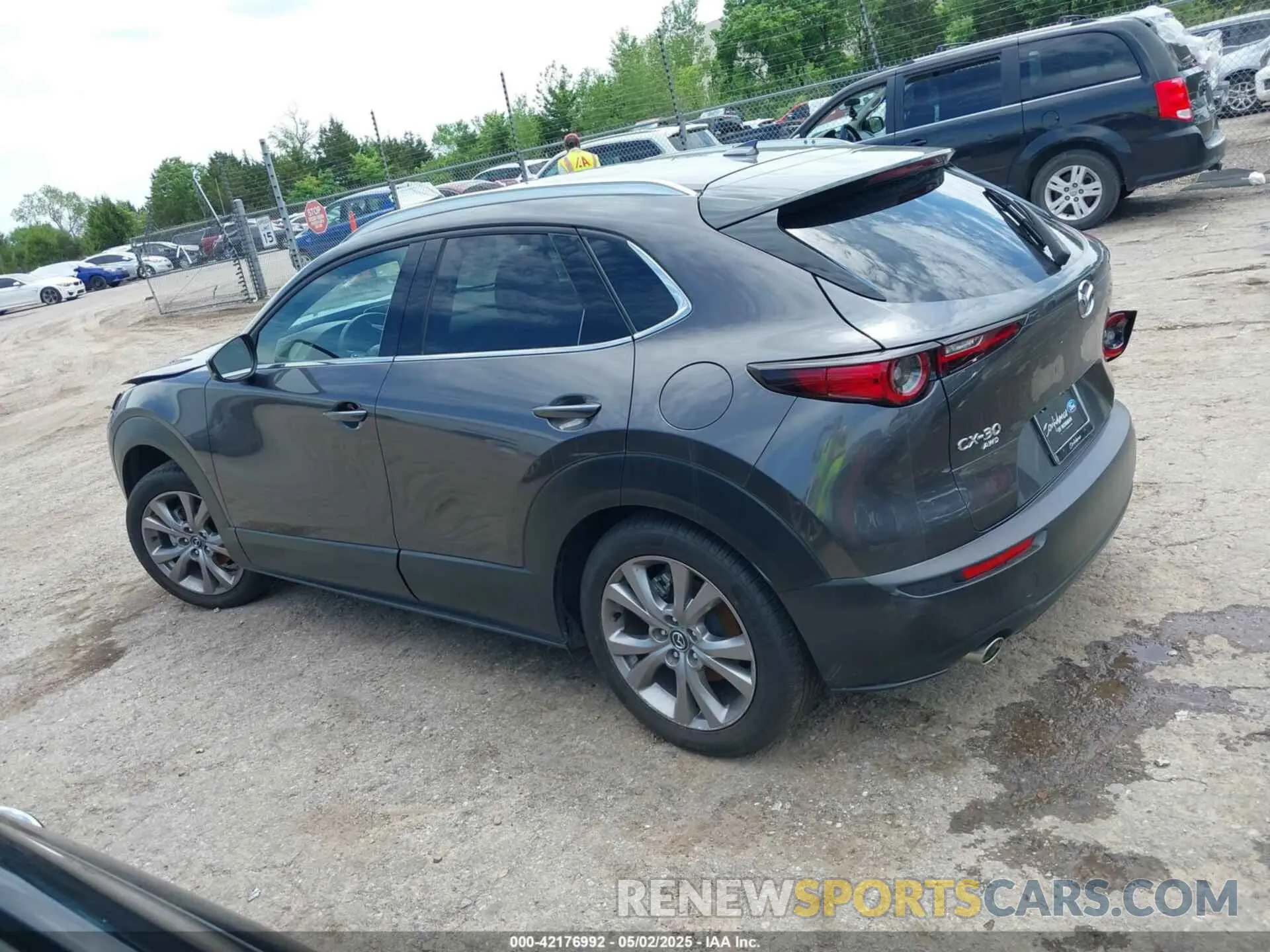 14 Photograph of a damaged car 3MVDMBDL9MM256984 MAZDA CX-30 2021