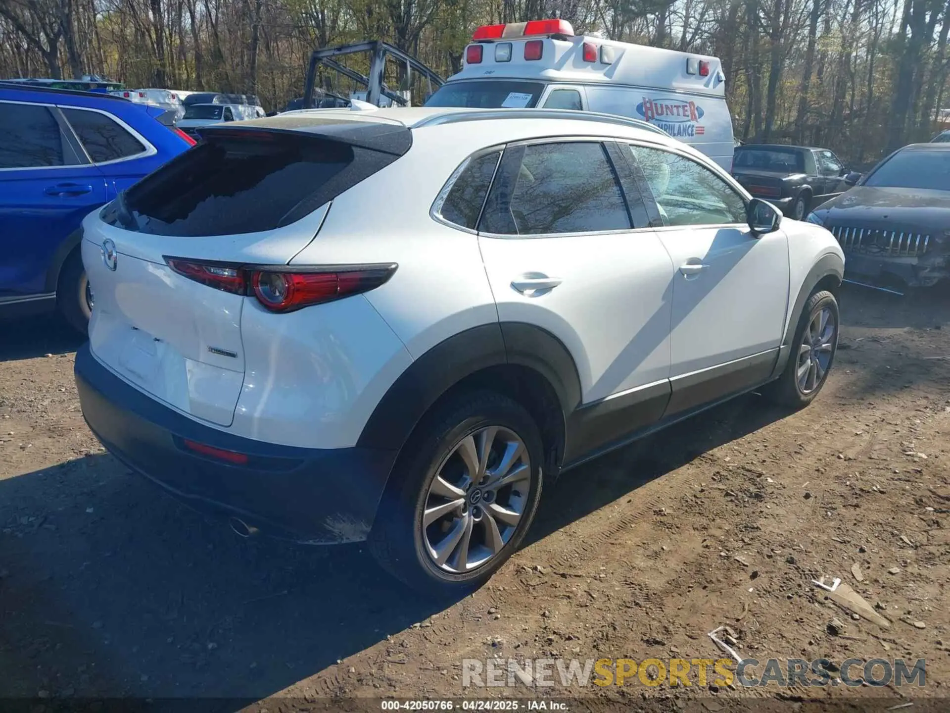 4 Фотография поврежденного автомобиля 3MVDMBDM0MM237278 MAZDA CX-30 2021