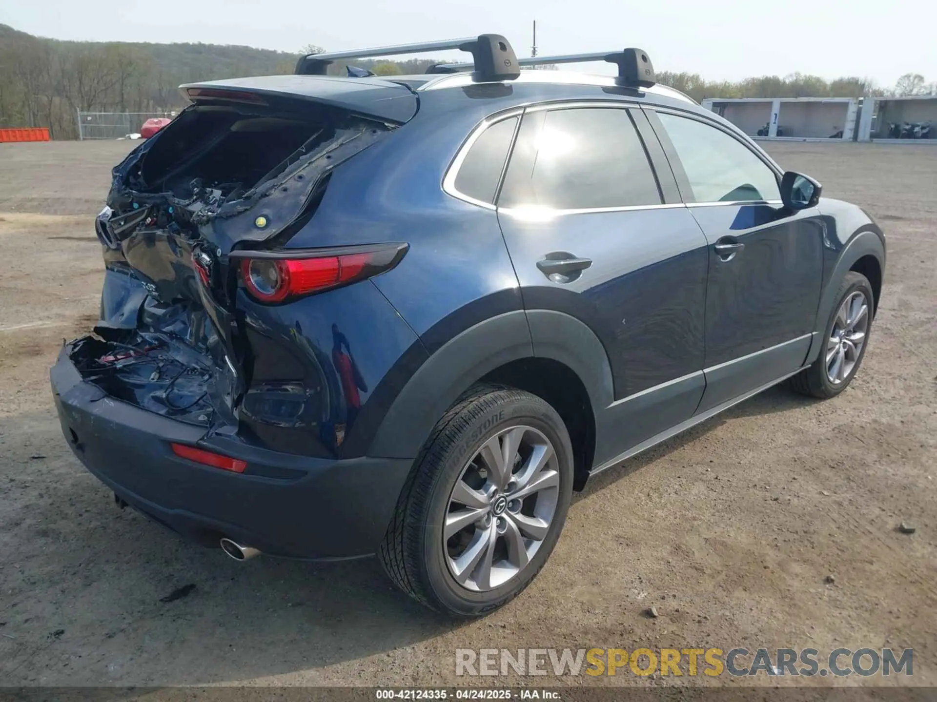 4 Фотография поврежденного автомобиля 3MVDMBDM4MM238367 MAZDA CX-30 2021
