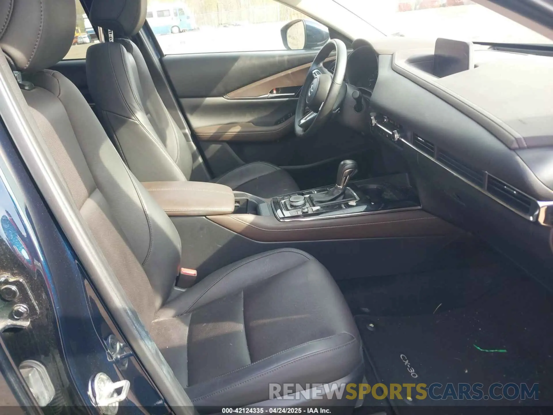 5 Фотография поврежденного автомобиля 3MVDMBDM4MM238367 MAZDA CX-30 2021