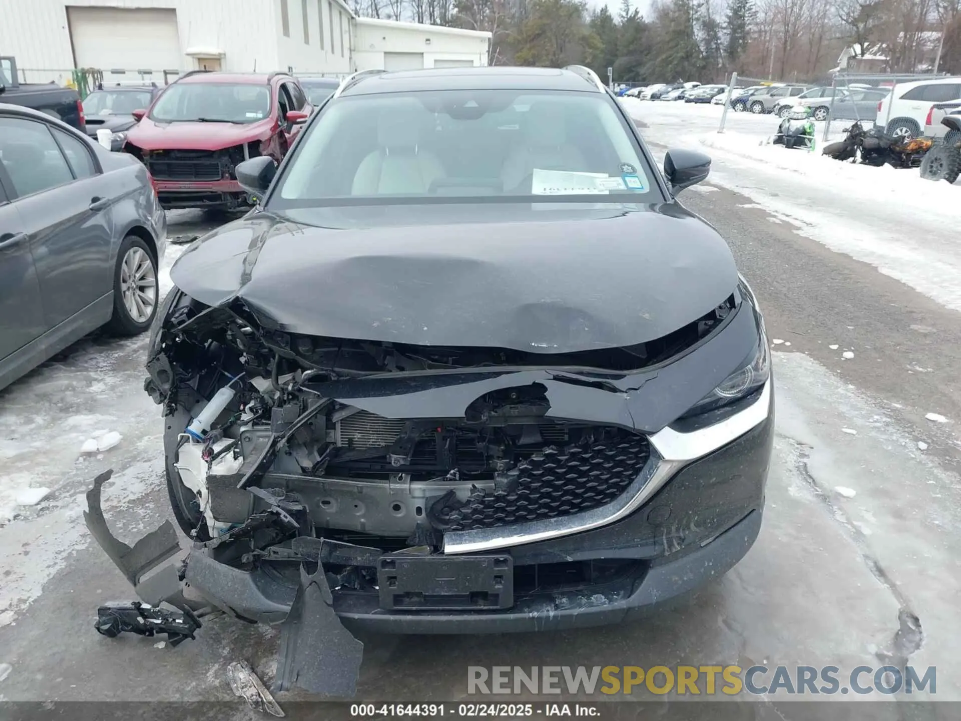 12 Photograph of a damaged car 3MVDMBDY1MM269353 MAZDA CX-30 2021