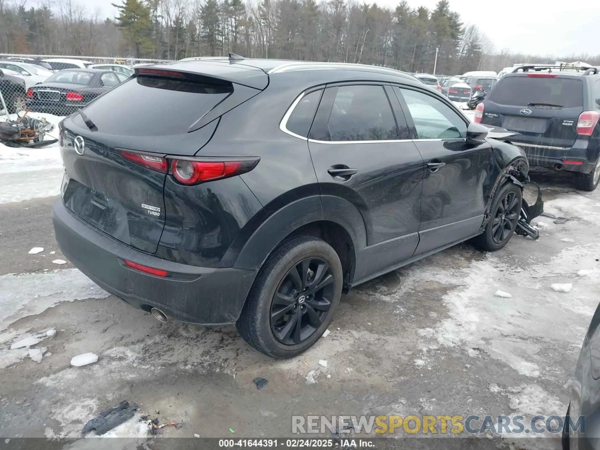 4 Photograph of a damaged car 3MVDMBDY1MM269353 MAZDA CX-30 2021