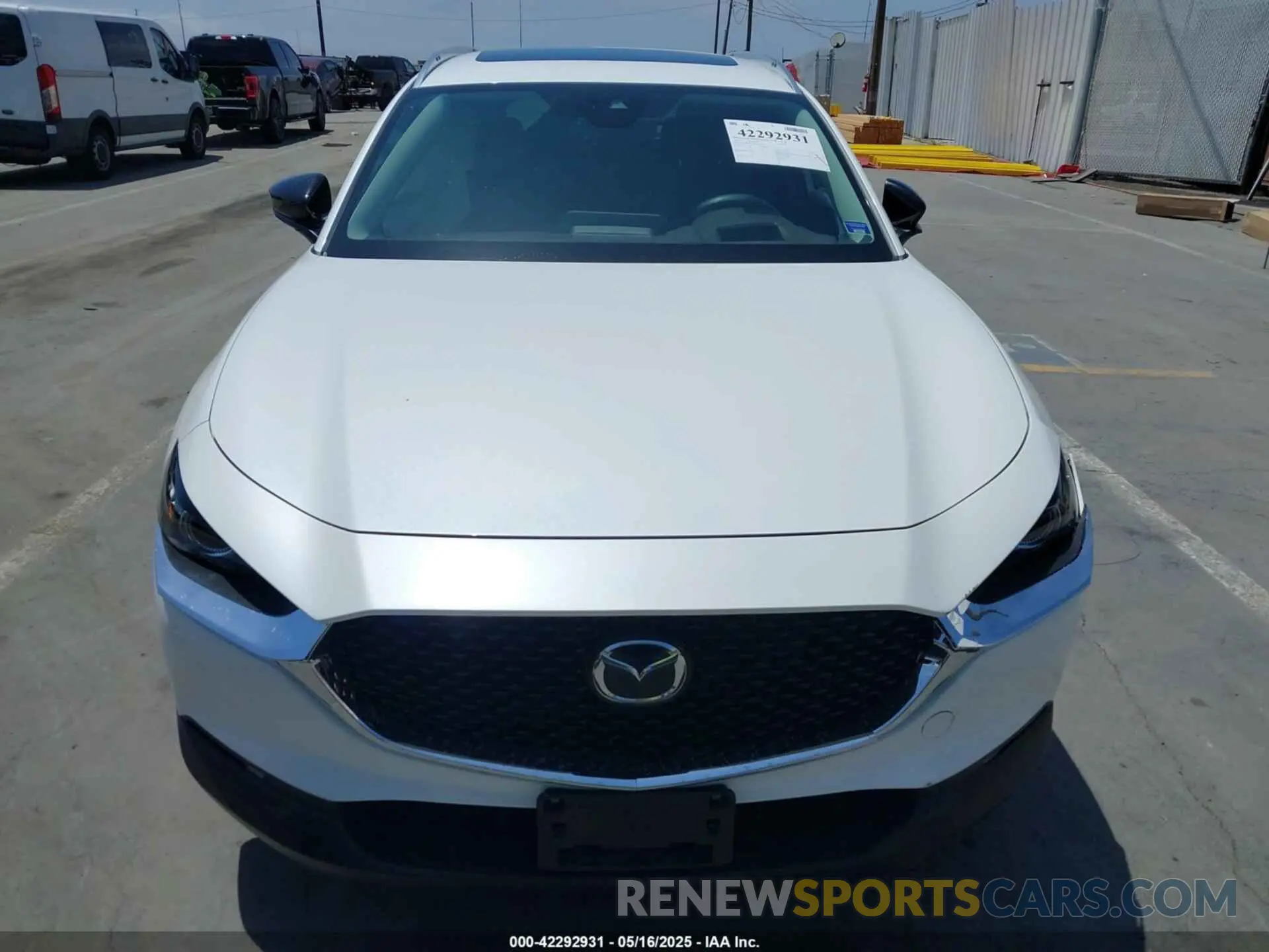 11 Photograph of a damaged car 3MVDMBDY5MM266469 MAZDA CX-30 2021