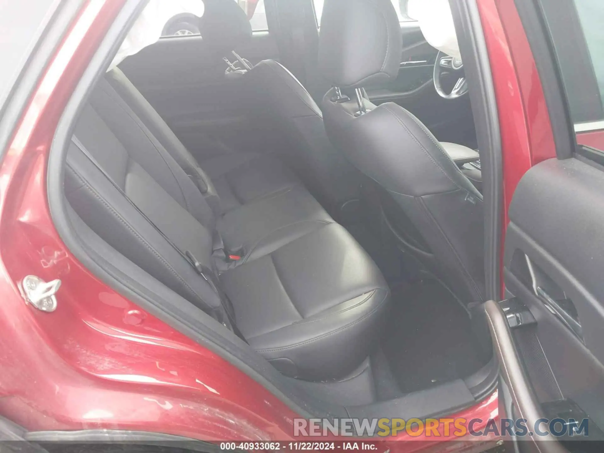 8 Photograph of a damaged car 3MVDMBEY4MM268681 MAZDA CX-30 2021