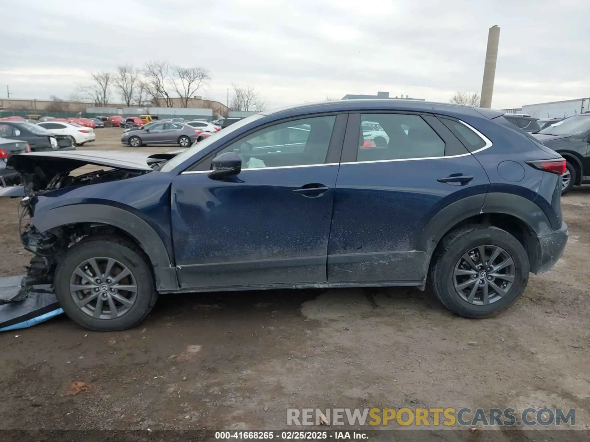 13 Photograph of a damaged car 3MVDMBAL8NM411739 MAZDA CX-30 2022