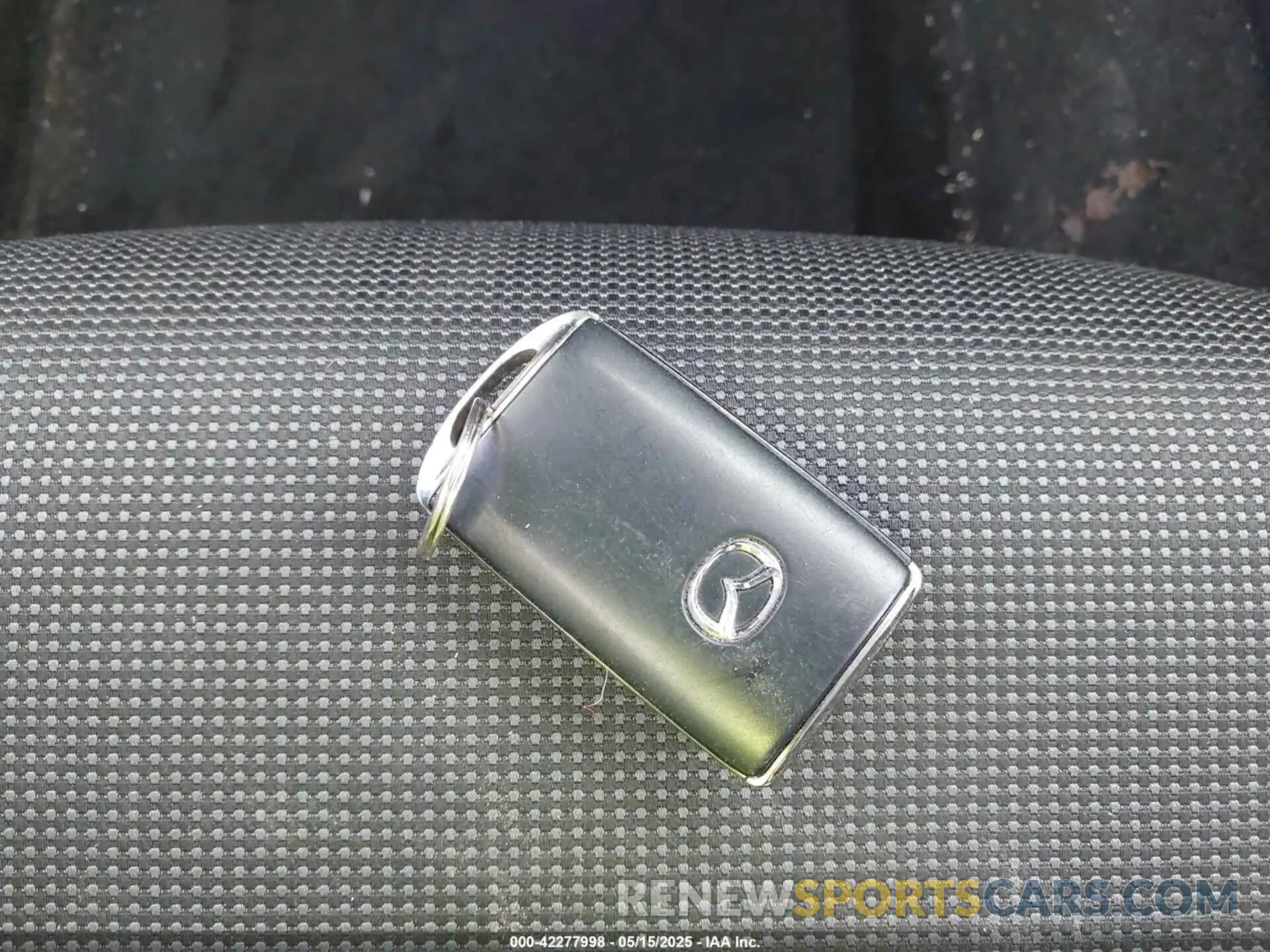 11 Photograph of a damaged car 3MVDMBAL9NM415797 MAZDA CX-30 2022