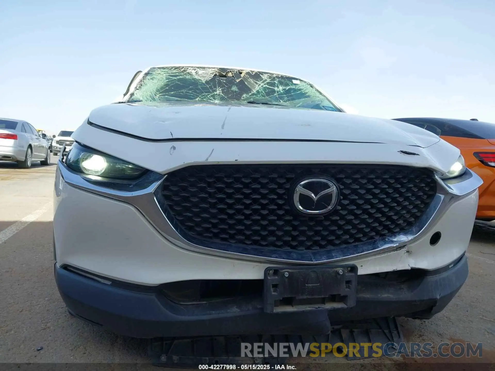 6 Photograph of a damaged car 3MVDMBAL9NM415797 MAZDA CX-30 2022
