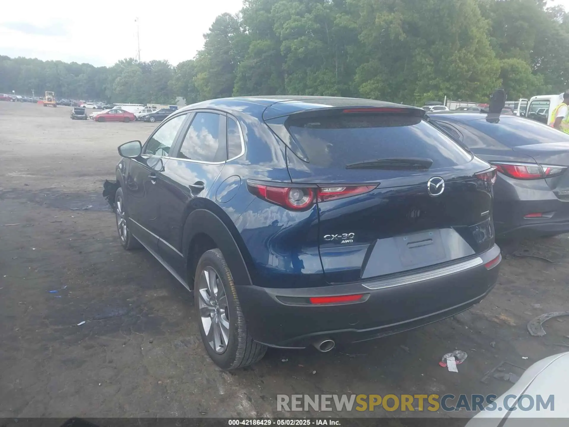 3 Photograph of a damaged car 3MVDMBBL0NM453353 MAZDA CX-30 2022