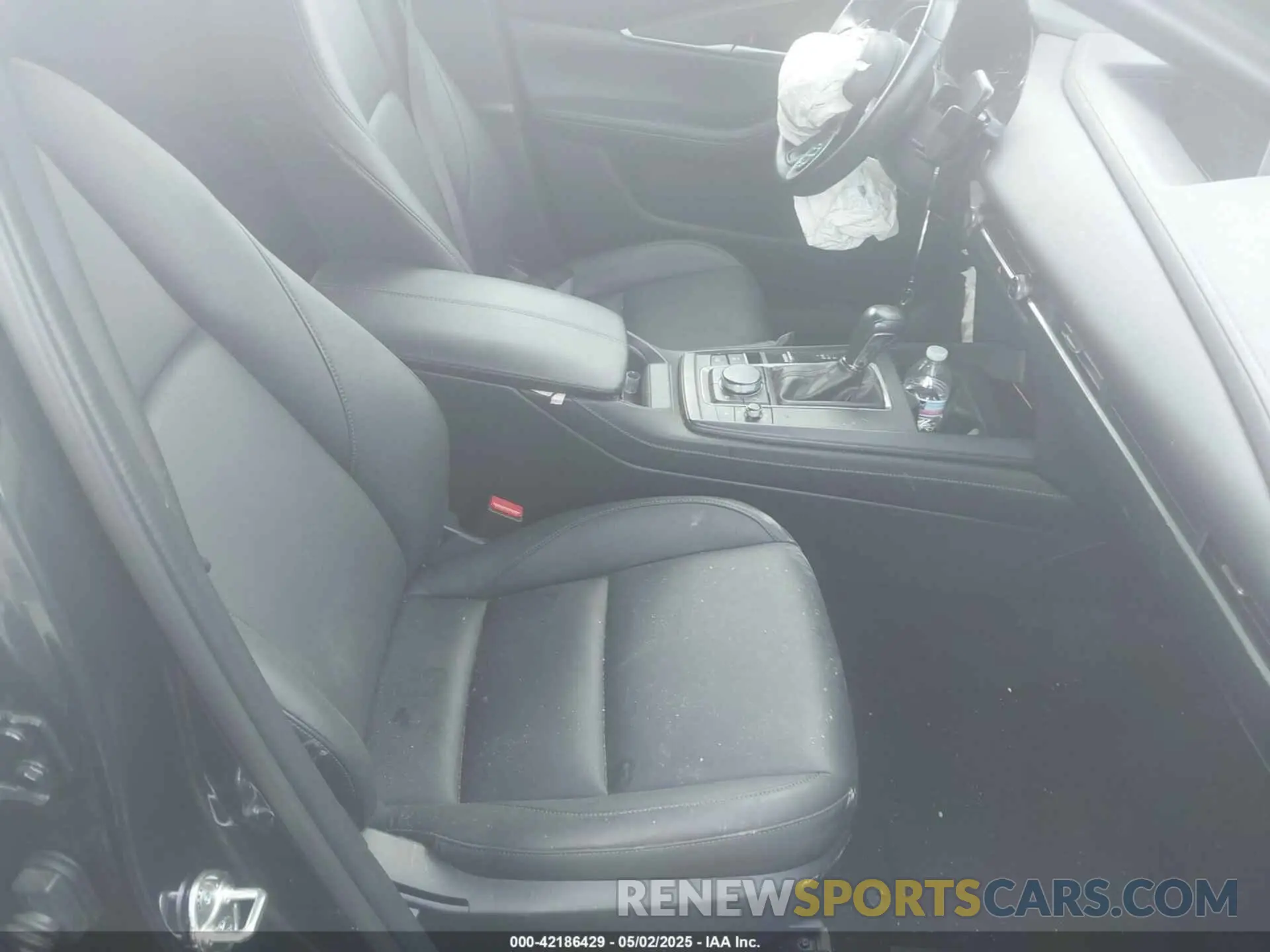 5 Photograph of a damaged car 3MVDMBBL0NM453353 MAZDA CX-30 2022
