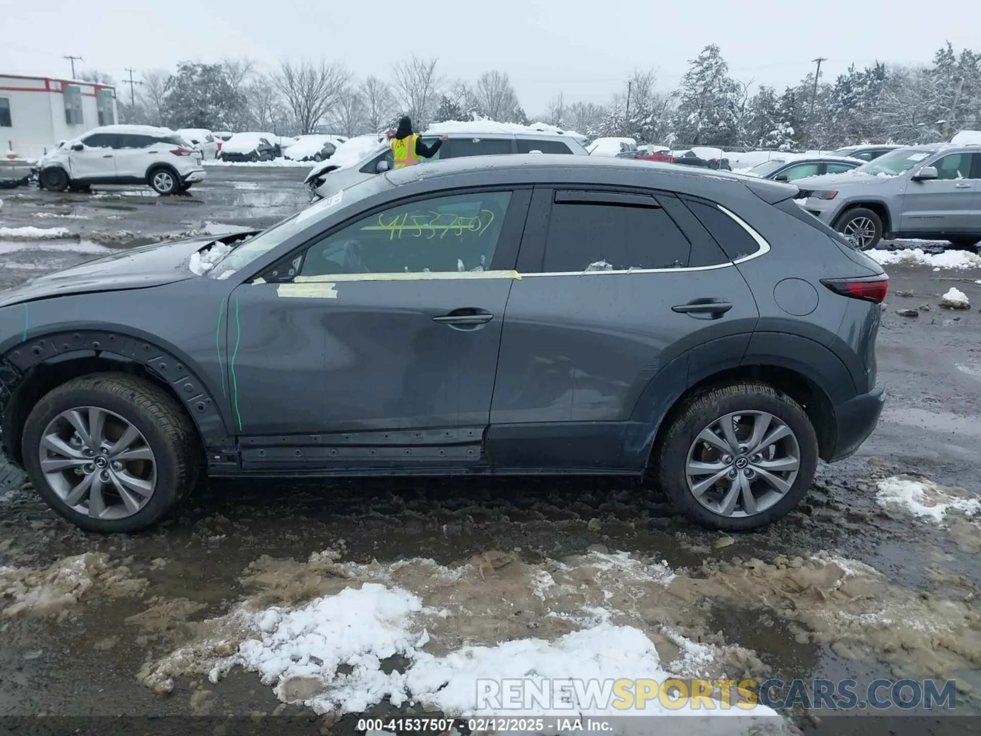 15 Фотография поврежденного автомобиля 3MVDMBBL2NM456710 MAZDA CX-30 2022