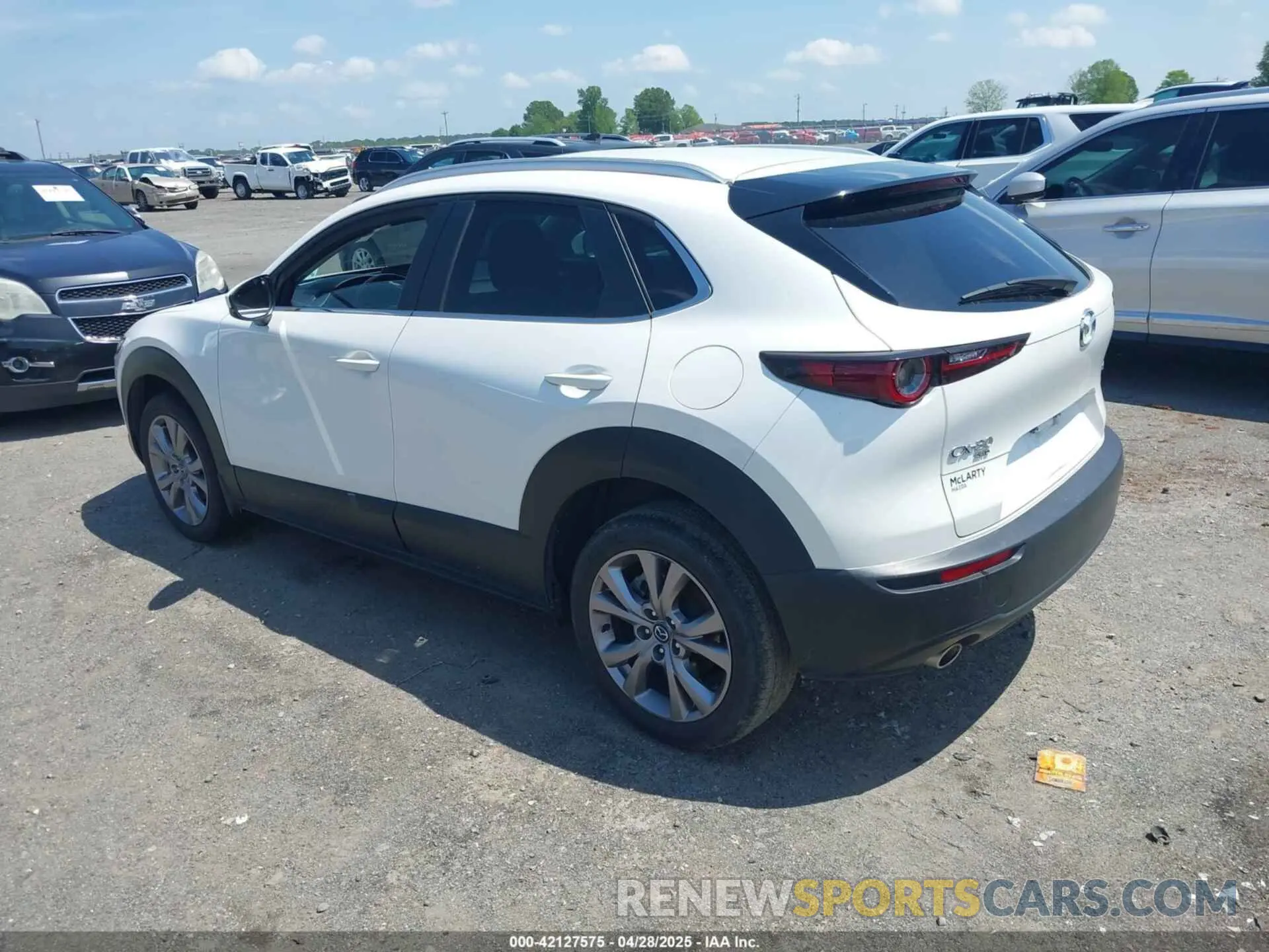 3 Фотография поврежденного автомобиля 3MVDMBBL3NM400887 MAZDA CX-30 2022