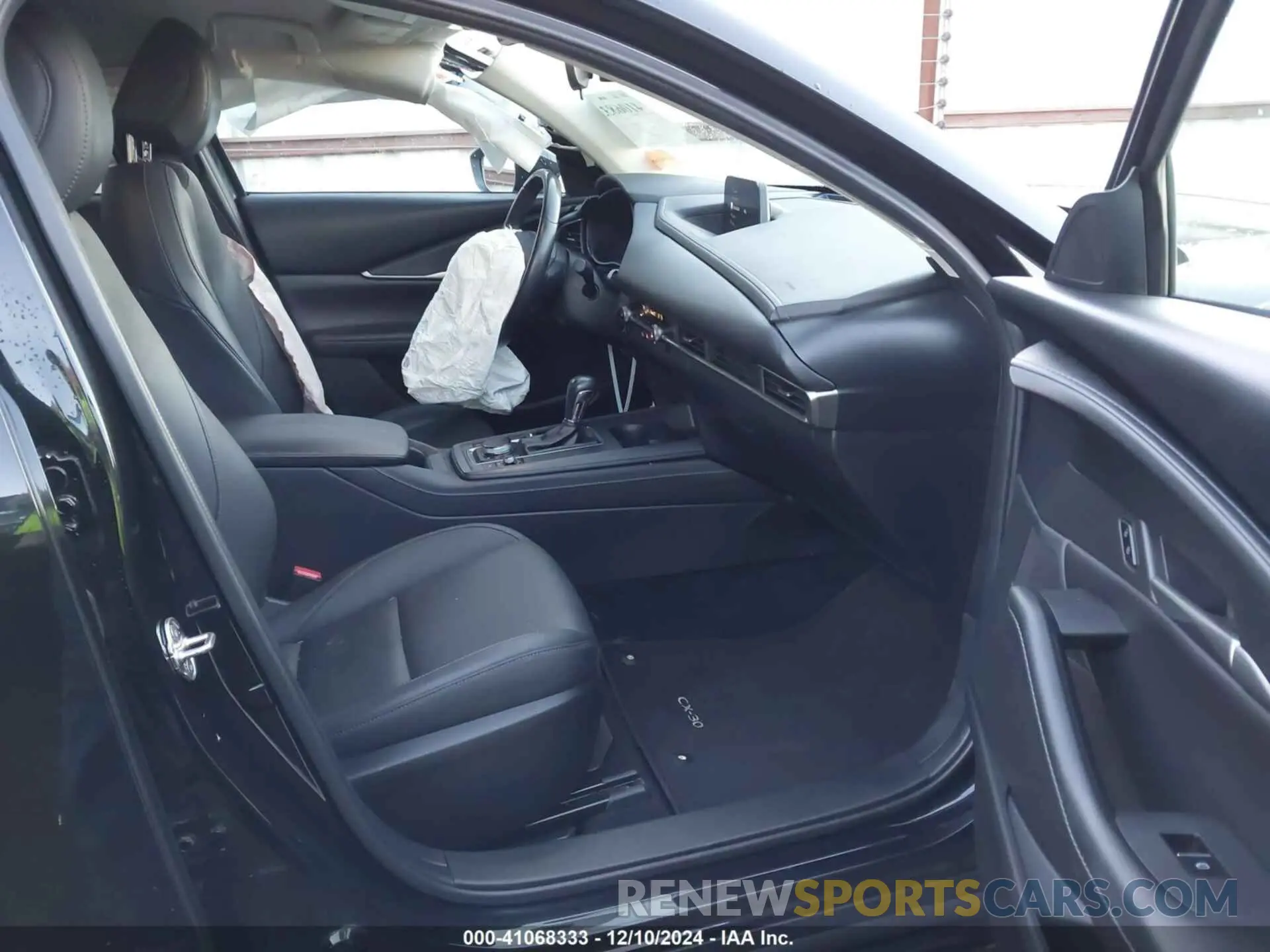 5 Photograph of a damaged car 3MVDMBBL4NM452108 MAZDA CX-30 2022