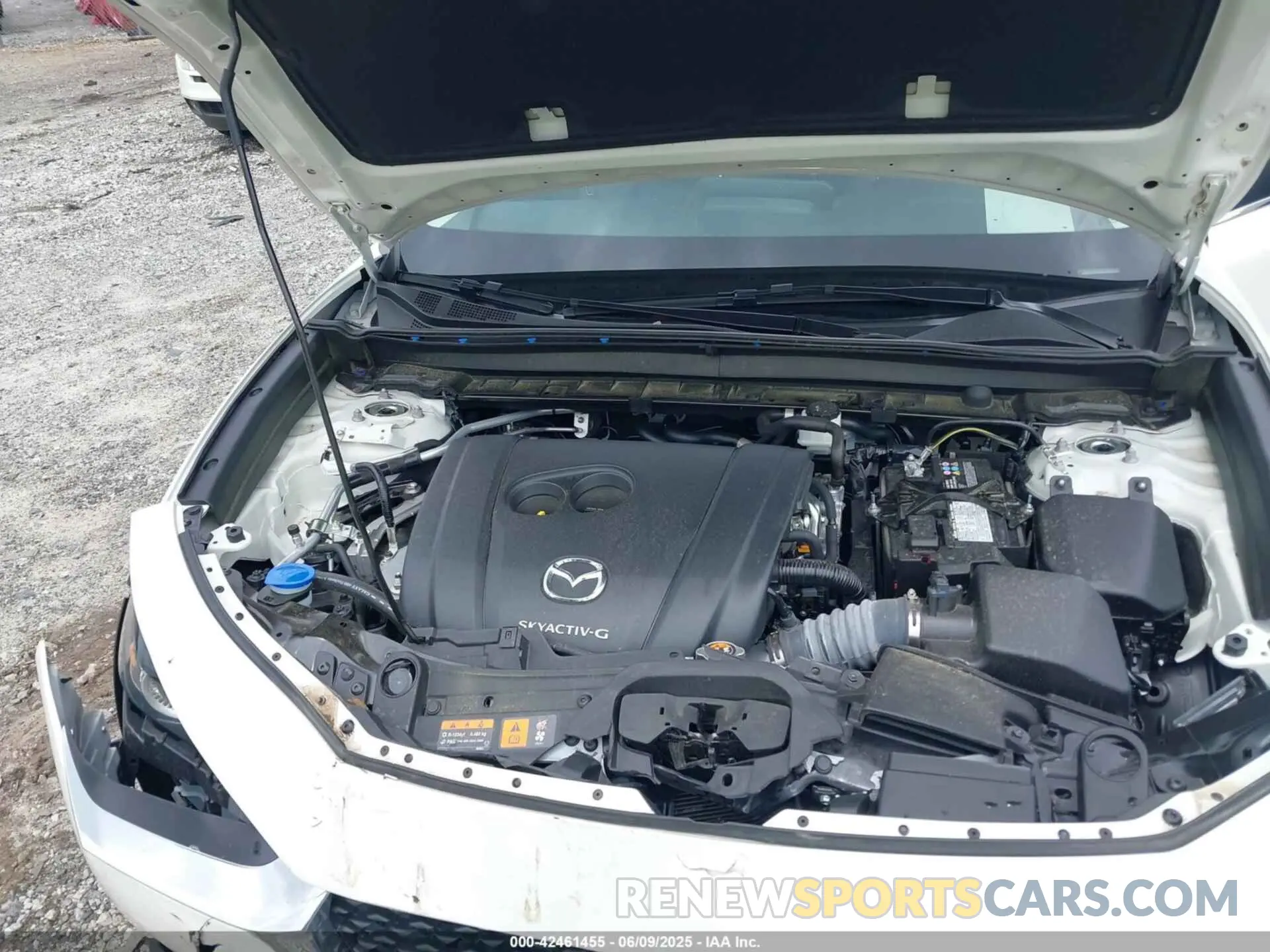 10 Photograph of a damaged car 3MVDMBBL5NM446978 MAZDA CX-30 2022