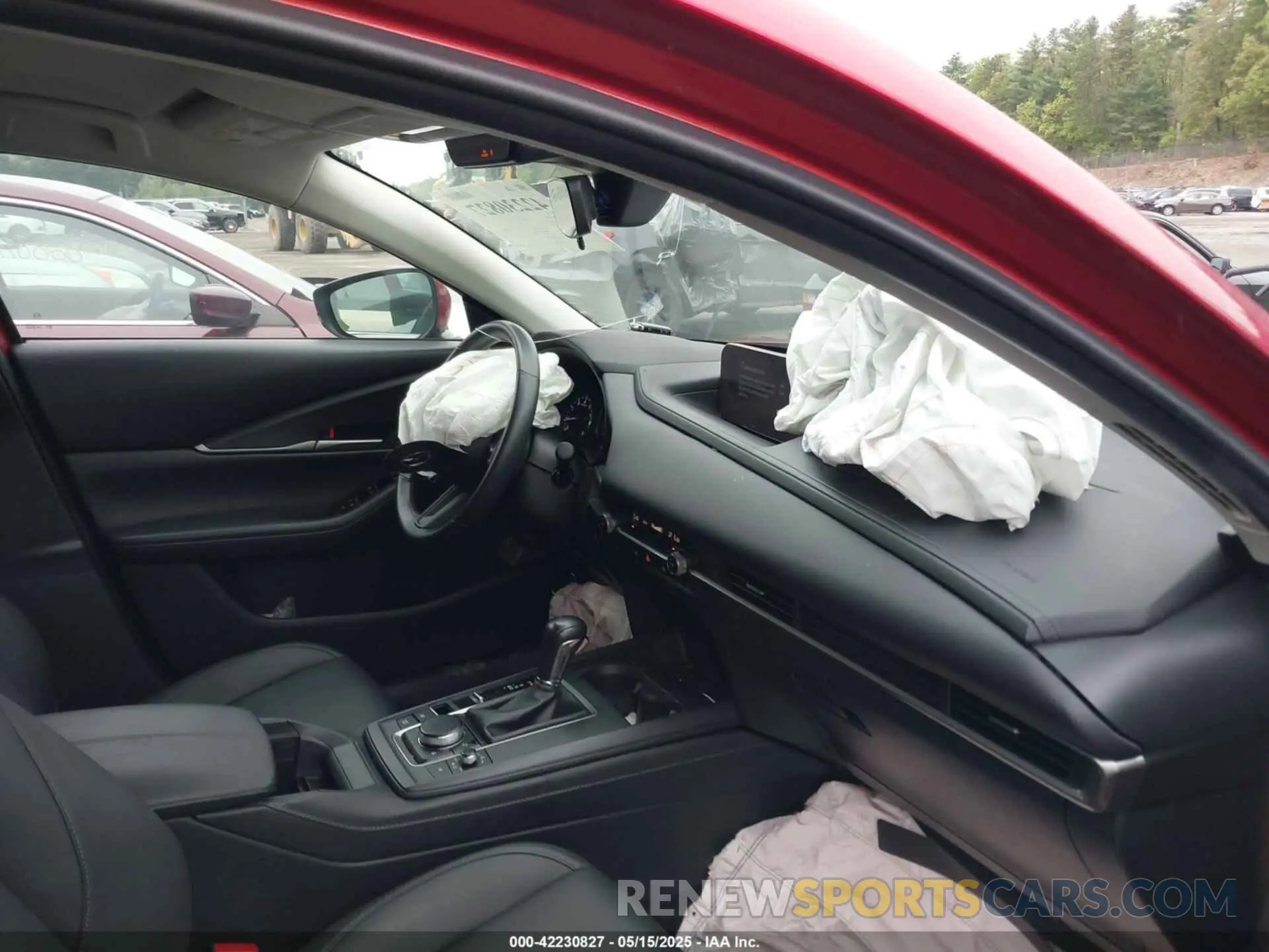 5 Photograph of a damaged car 3MVDMBBL8NM408371 MAZDA CX-30 2022