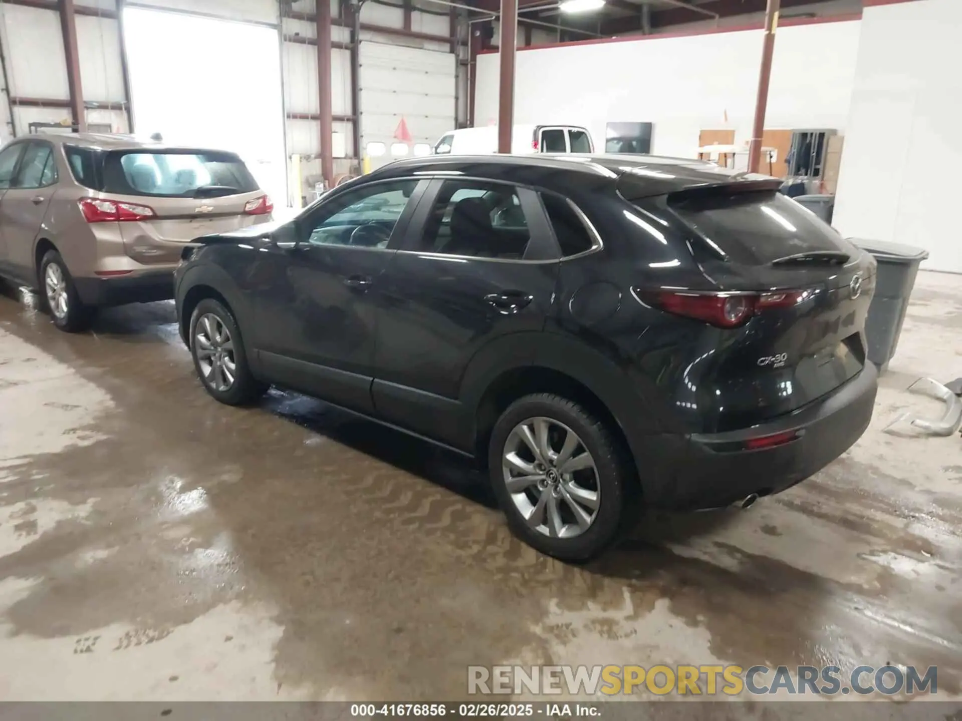 3 Фотография поврежденного автомобиля 3MVDMBBL8NM430516 MAZDA CX-30 2022